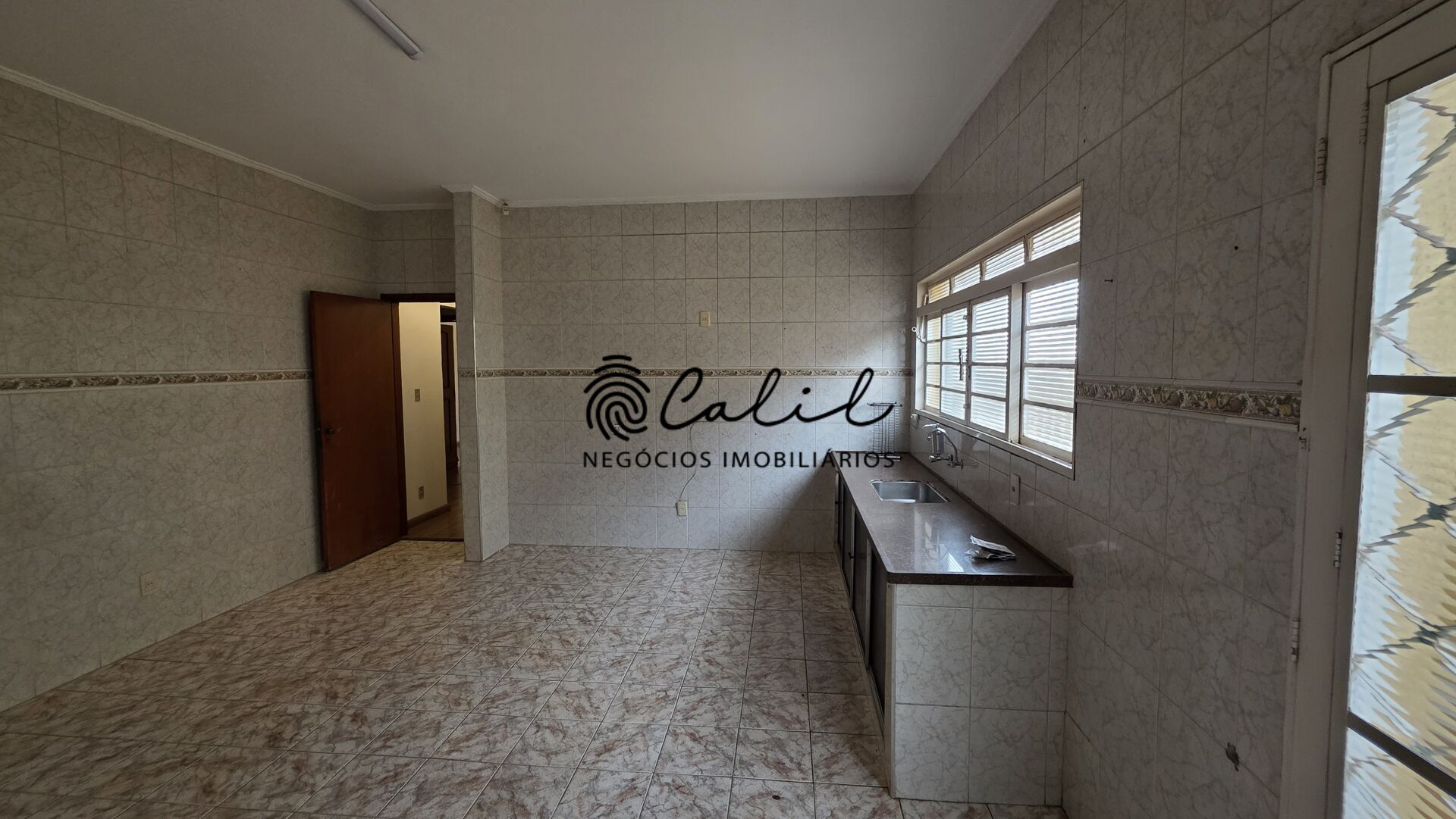 Casa, 3 quartos, 240 m² - Foto 12