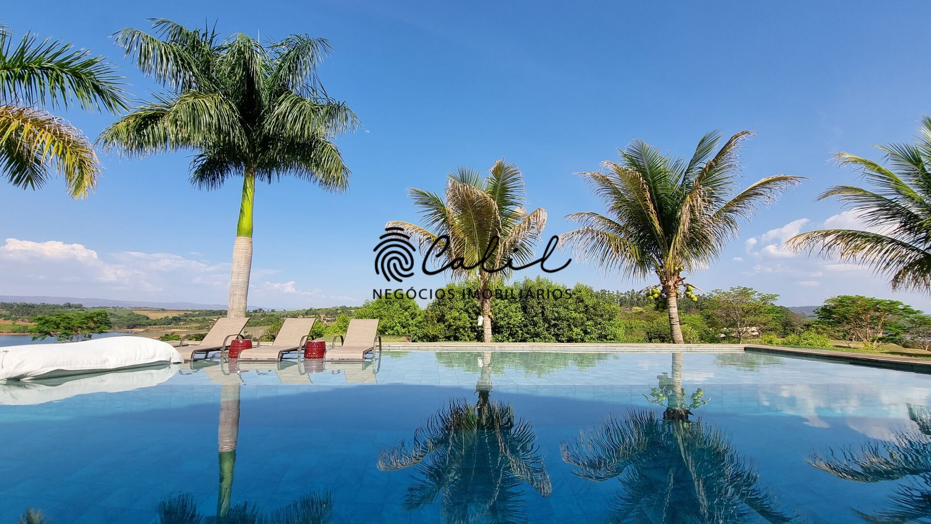 Chácara, 4 quartos, 5200 m² - Foto 1