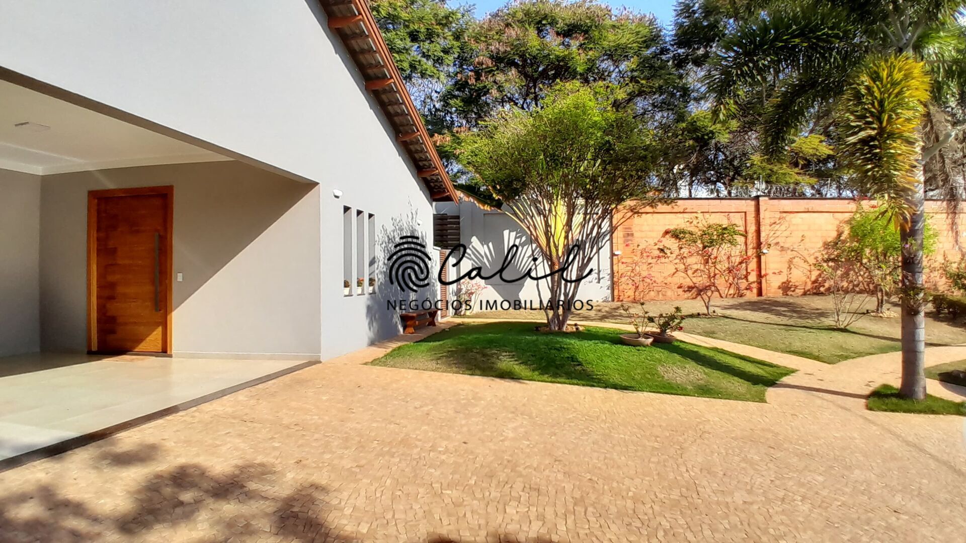 Casa de Condomínio à venda com 3 quartos, 234m² - Foto 3