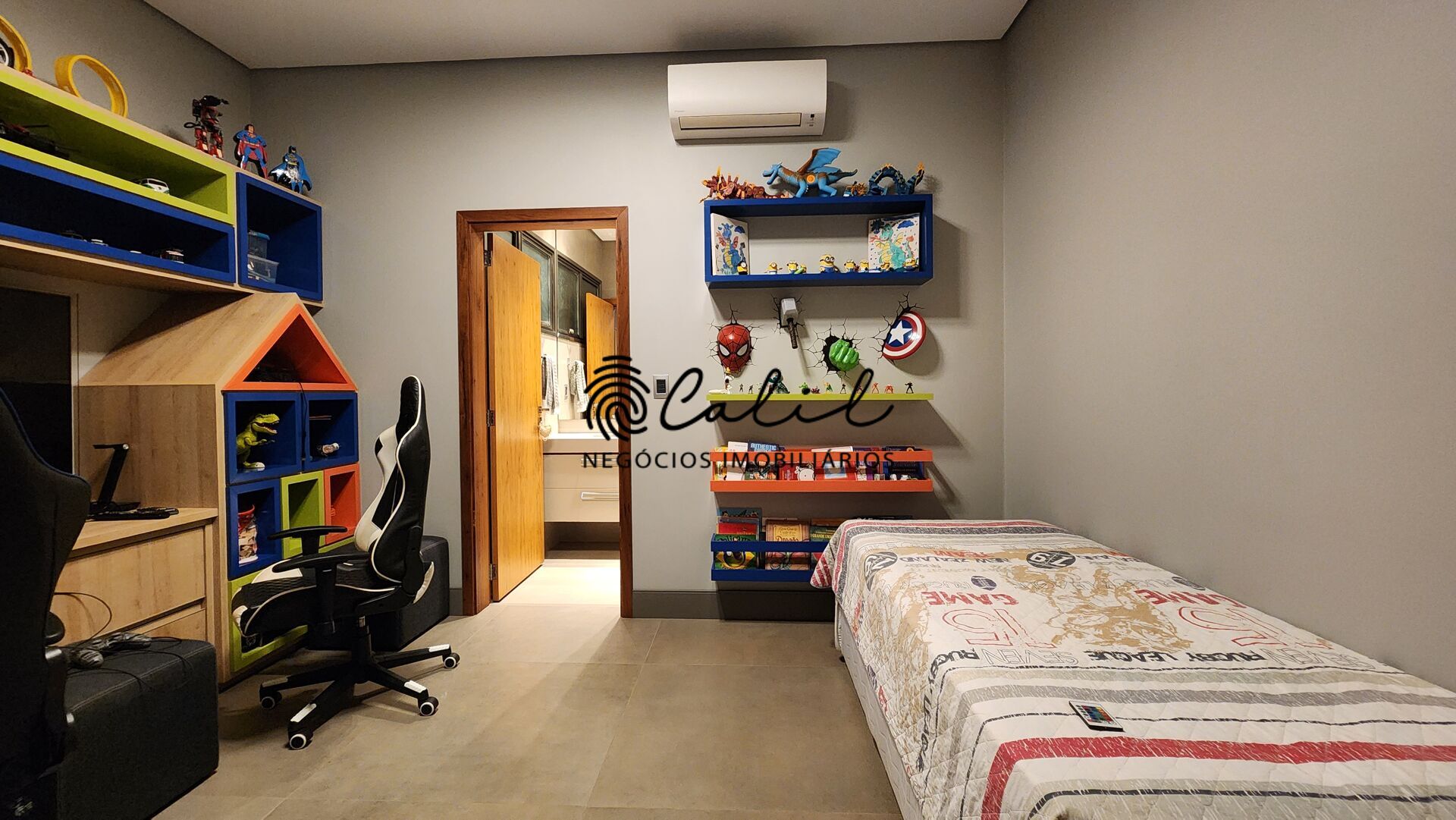 Casa de Condomínio à venda com 4 quartos, 418m² - Foto 11