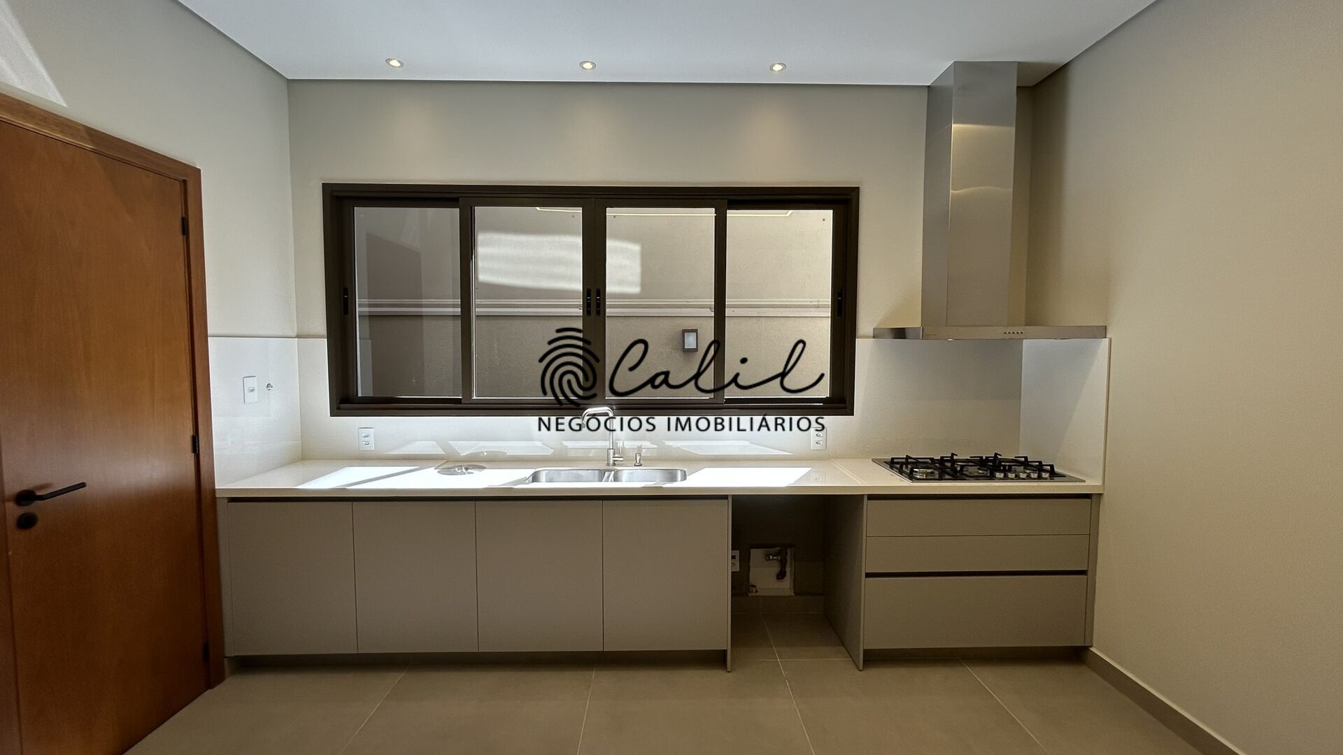 Casa de Condomínio à venda com 4 quartos, 424m² - Foto 11