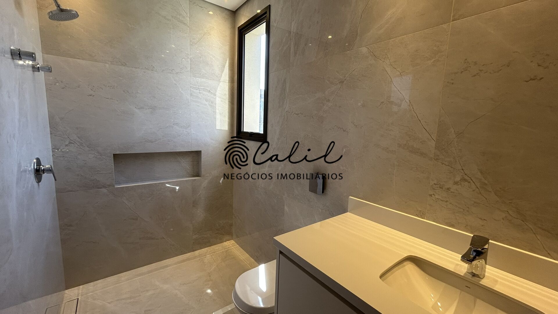 Casa de Condomínio à venda com 4 quartos, 424m² - Foto 24