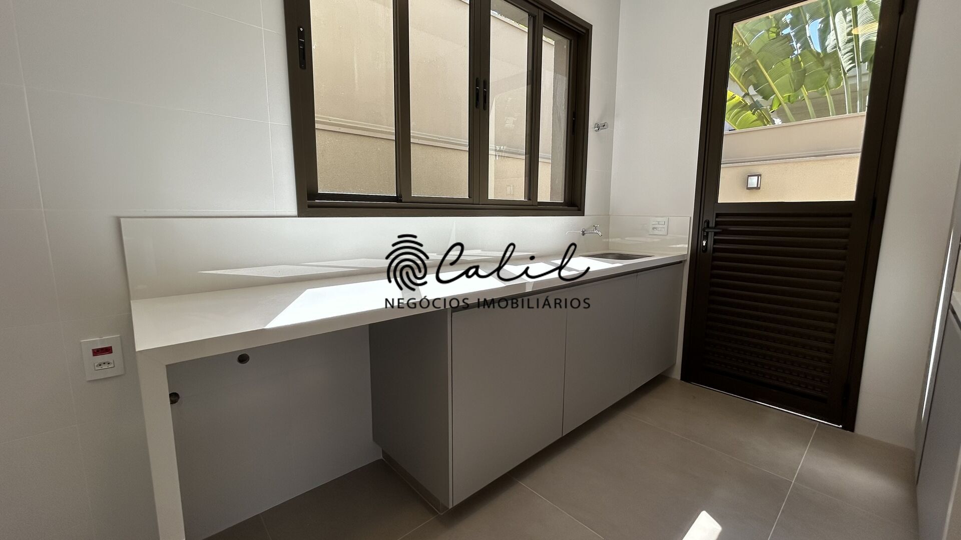Casa de Condomínio à venda com 4 quartos, 424m² - Foto 13