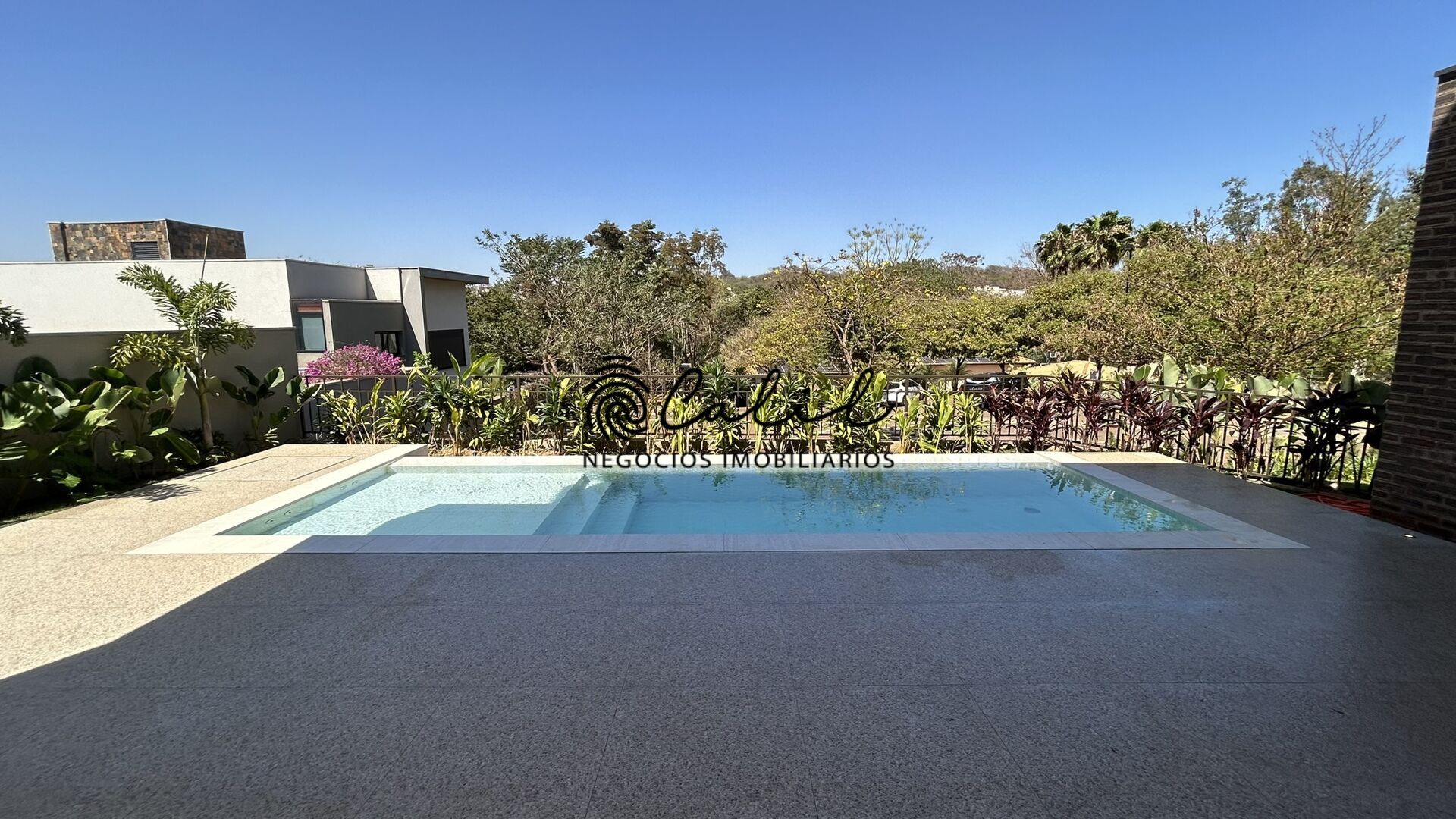 Casa de Condomínio à venda com 4 quartos, 424m² - Foto 3