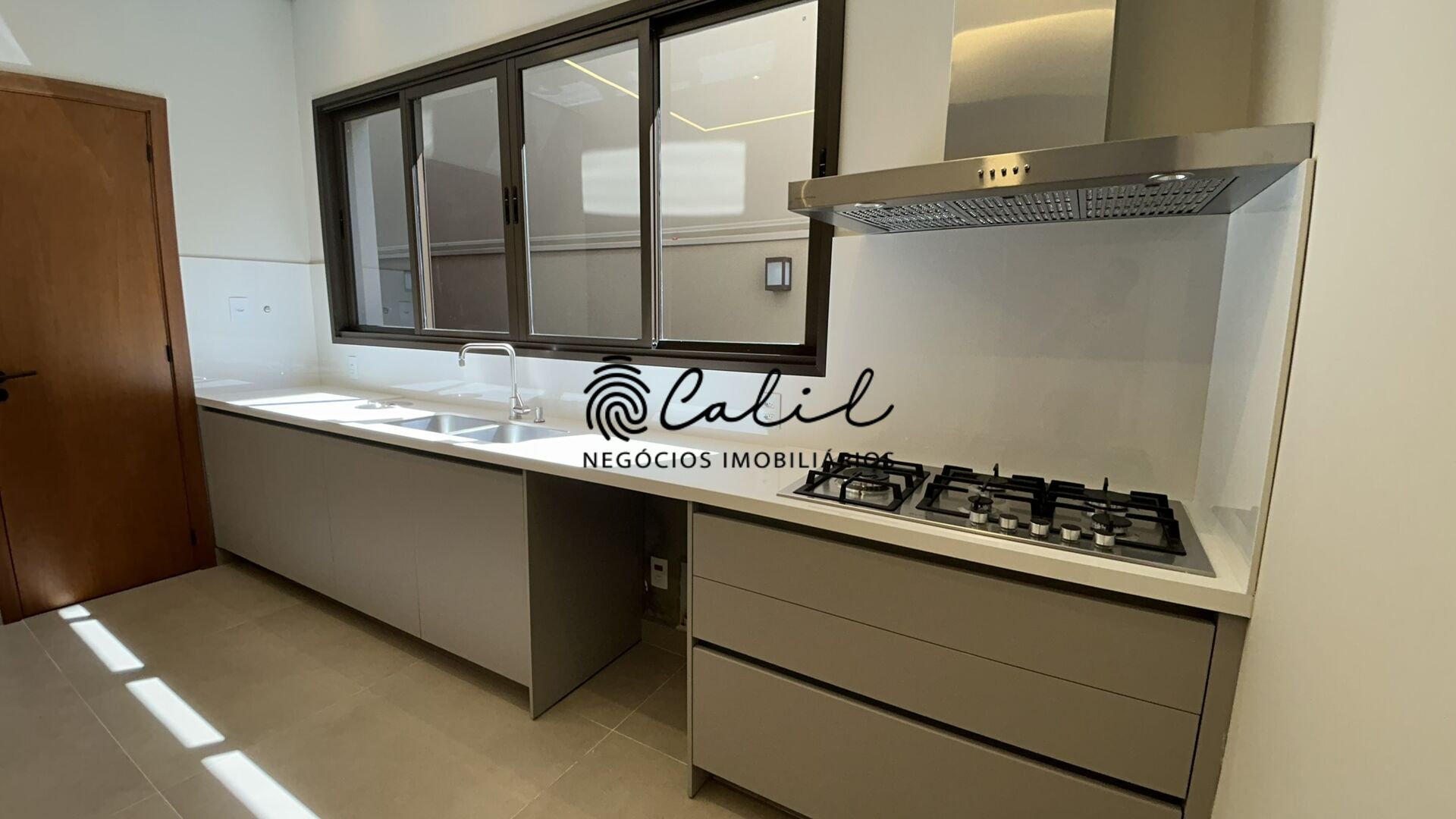 Casa de Condomínio à venda com 4 quartos, 424m² - Foto 12