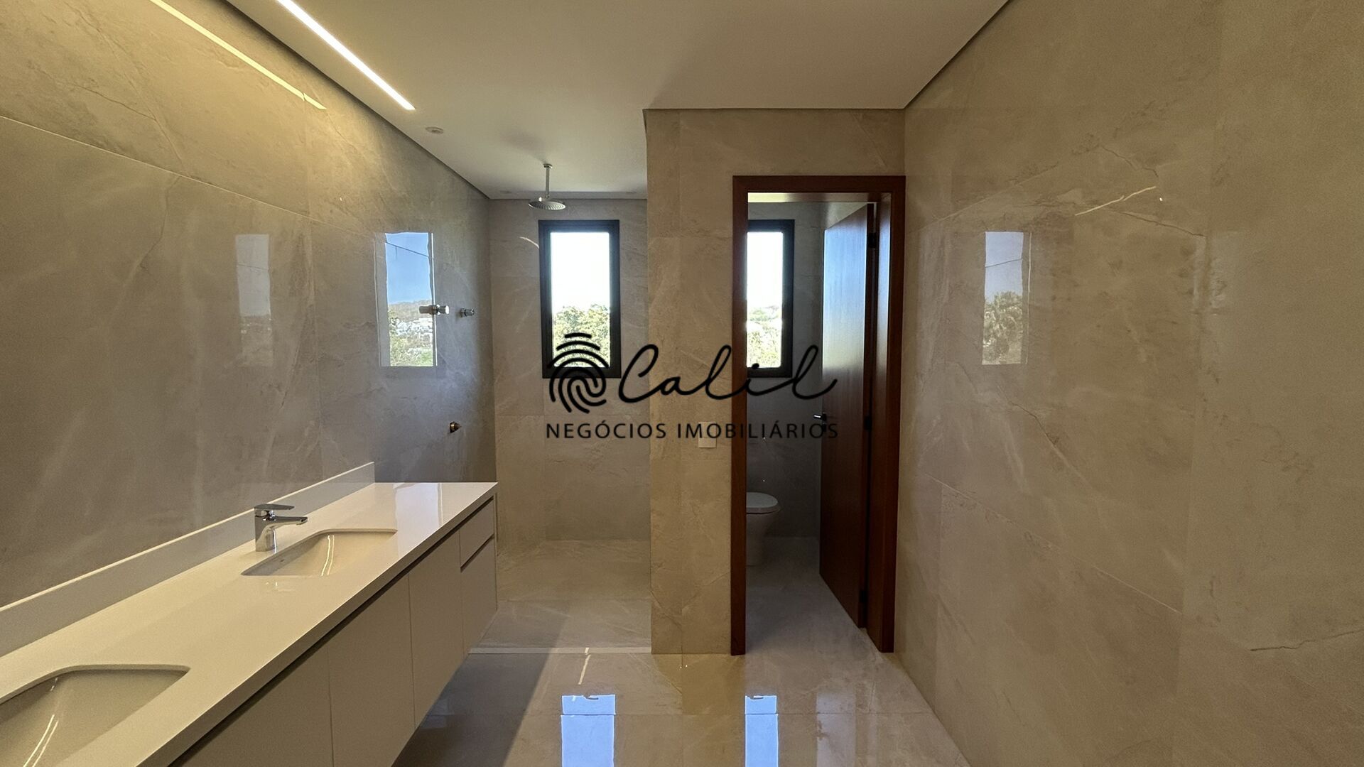 Casa de Condomínio à venda com 4 quartos, 424m² - Foto 19