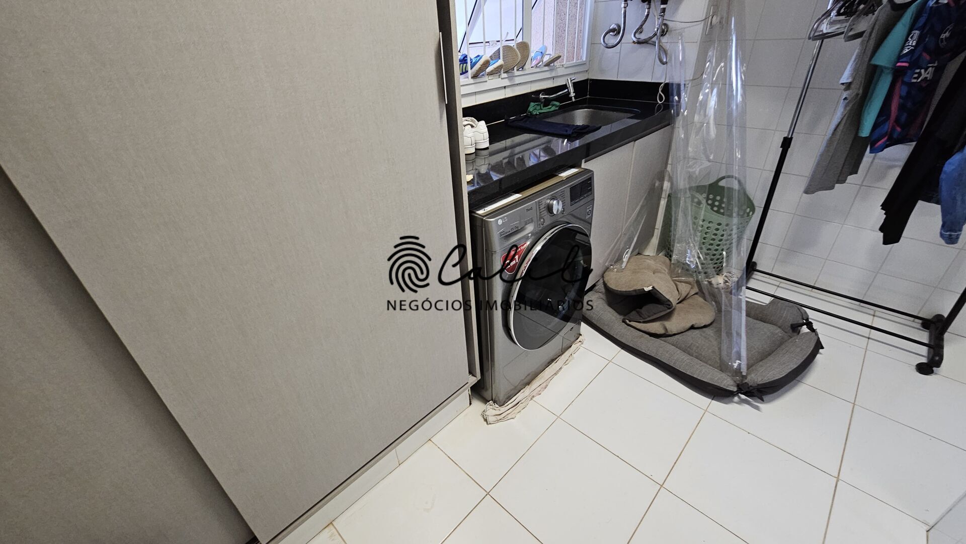Apartamento à venda com 3 quartos, 187m² - Foto 28