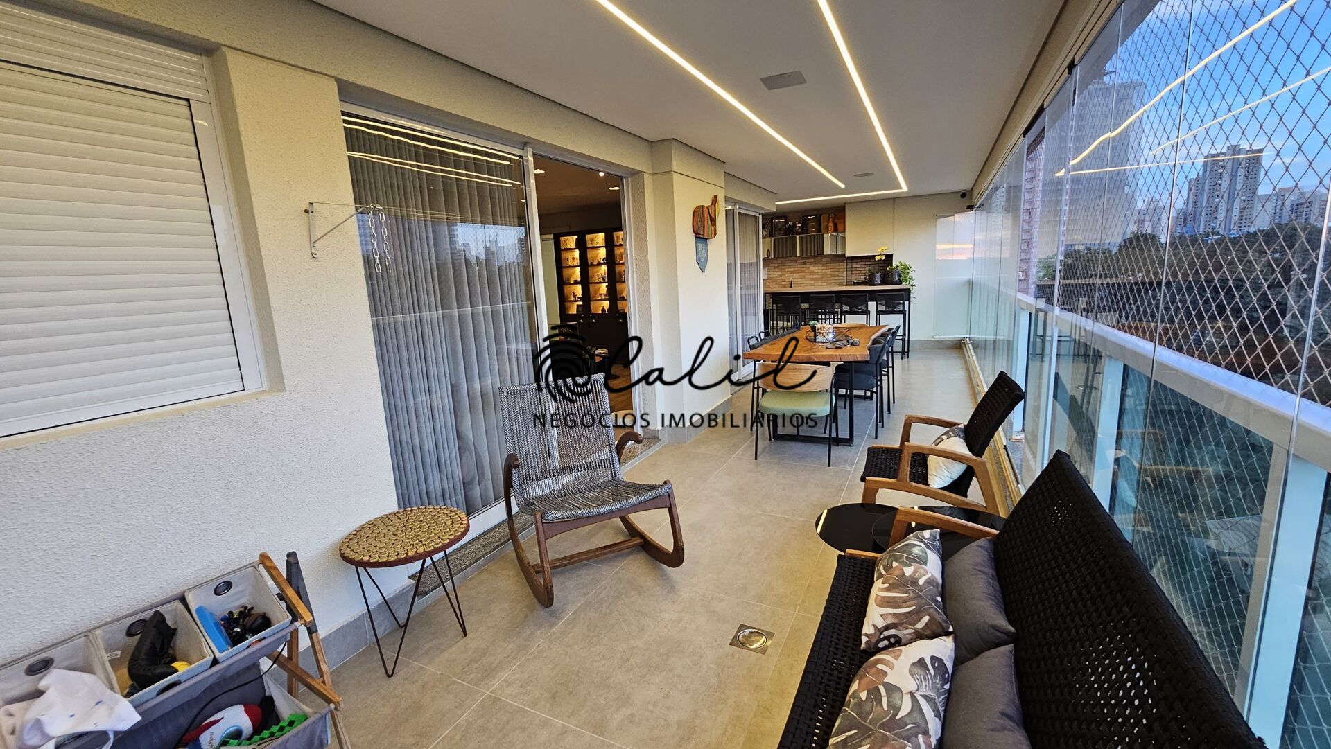 Apartamento à venda com 3 quartos, 187m² - Foto 21