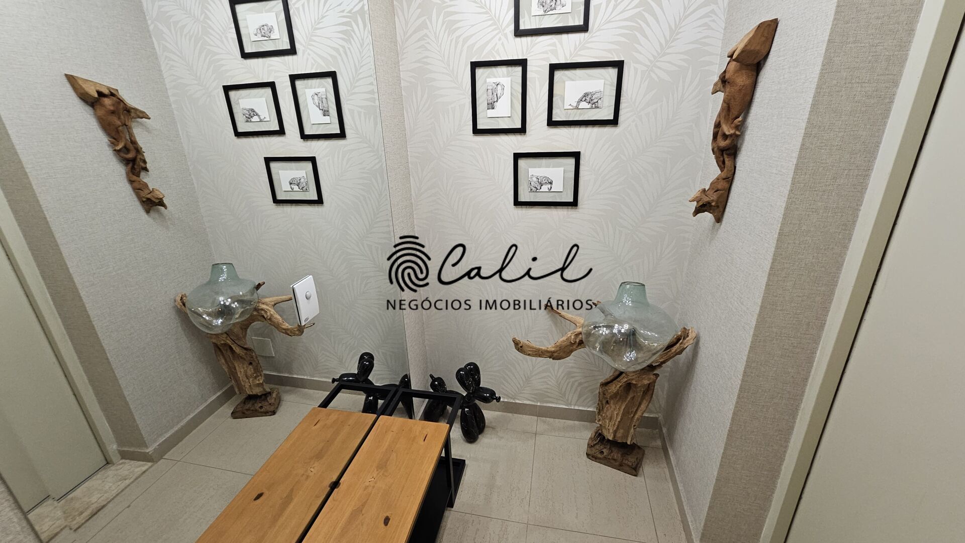 Apartamento à venda com 3 quartos, 187m² - Foto 2