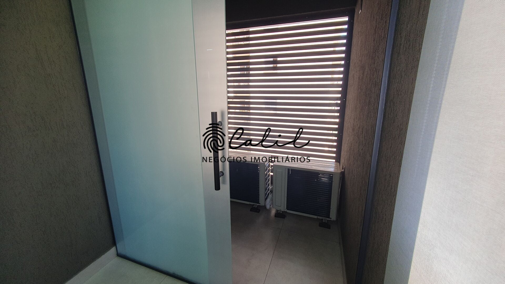 Apartamento para alugar com 1 quarto, 63m² - Foto 13