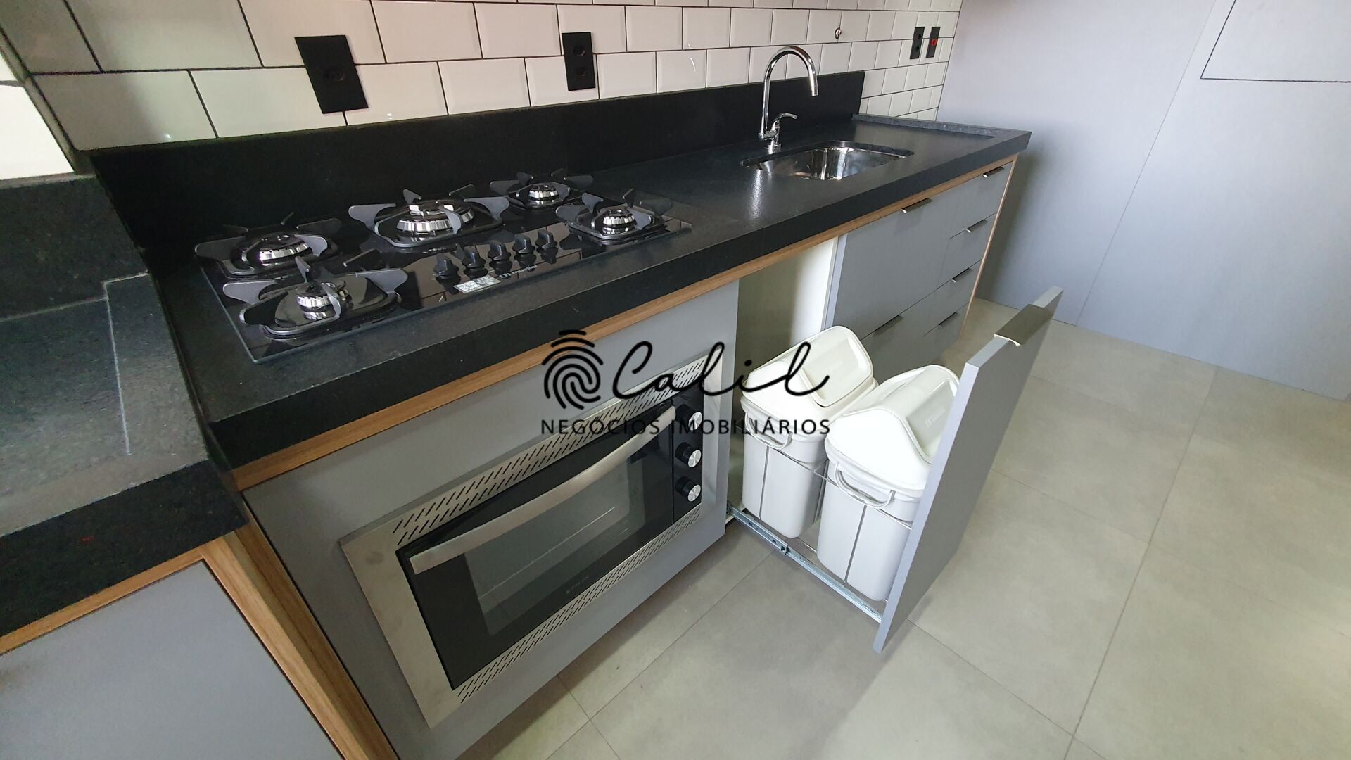 Apartamento para alugar com 1 quarto, 63m² - Foto 21