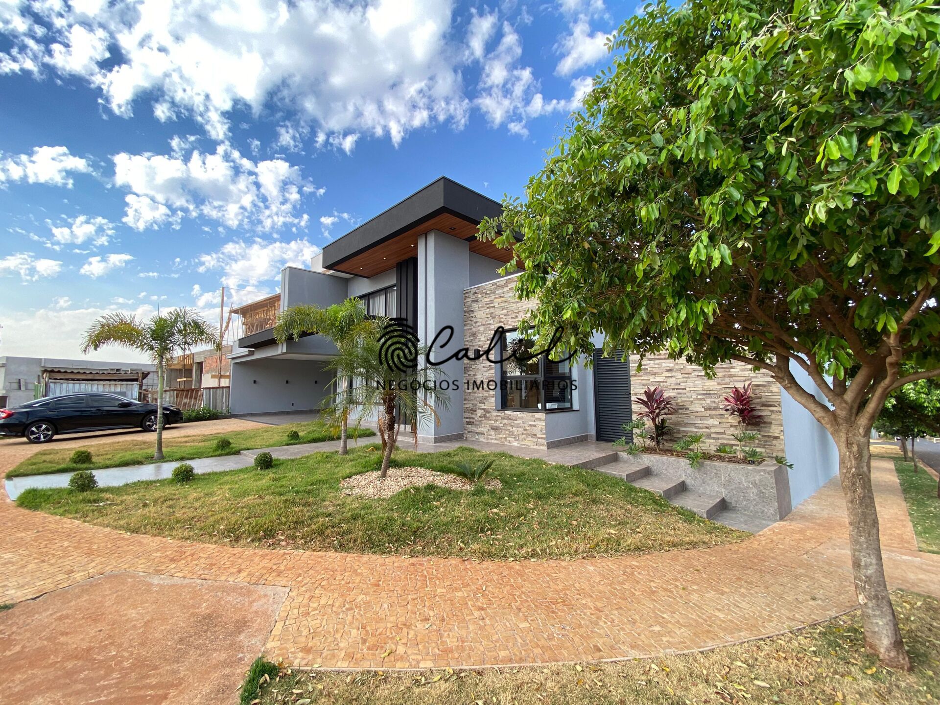 Casa, 3 quartos, 279 m² - Foto 2