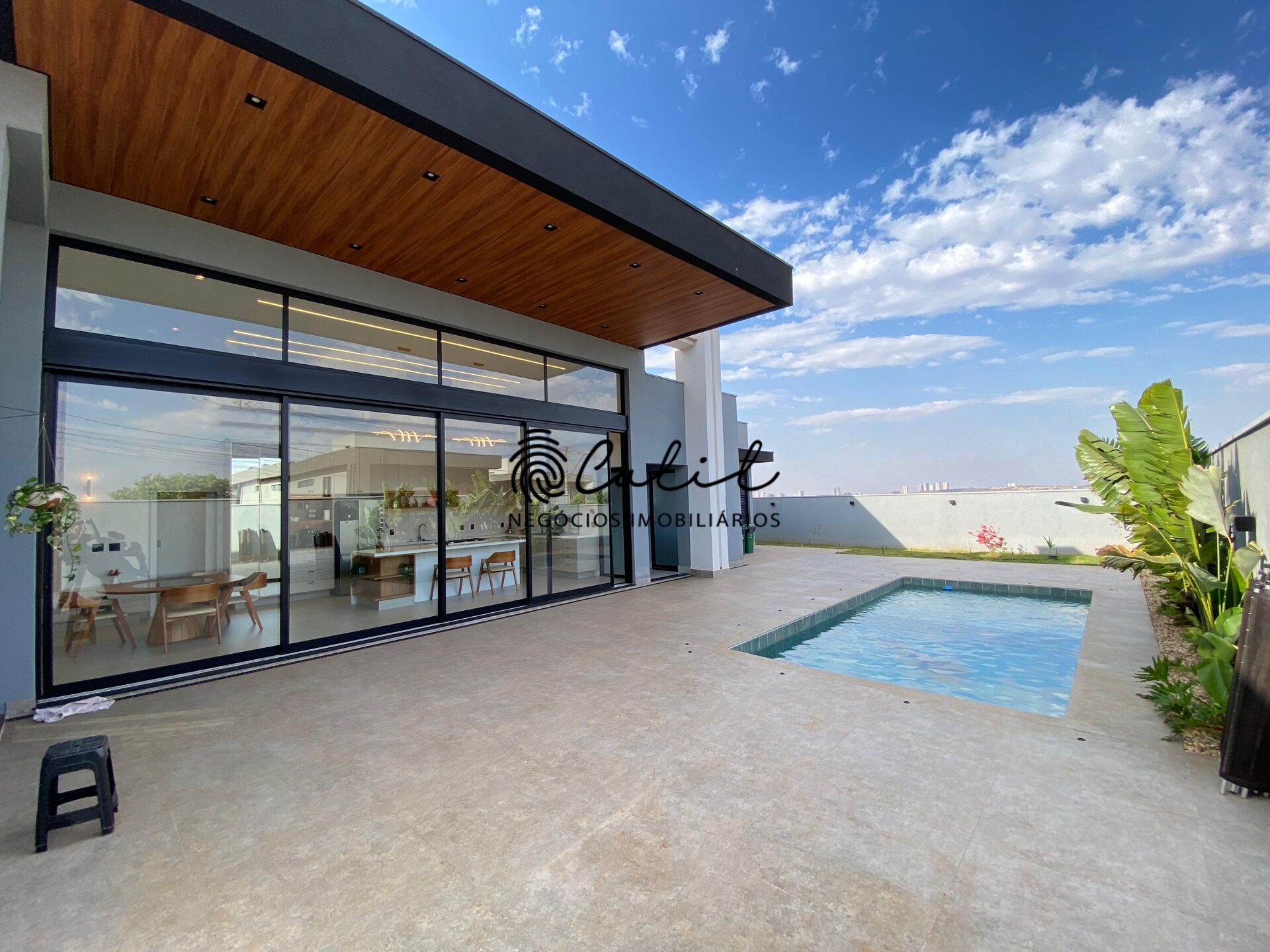 Casa, 3 quartos, 279 m² - Foto 31