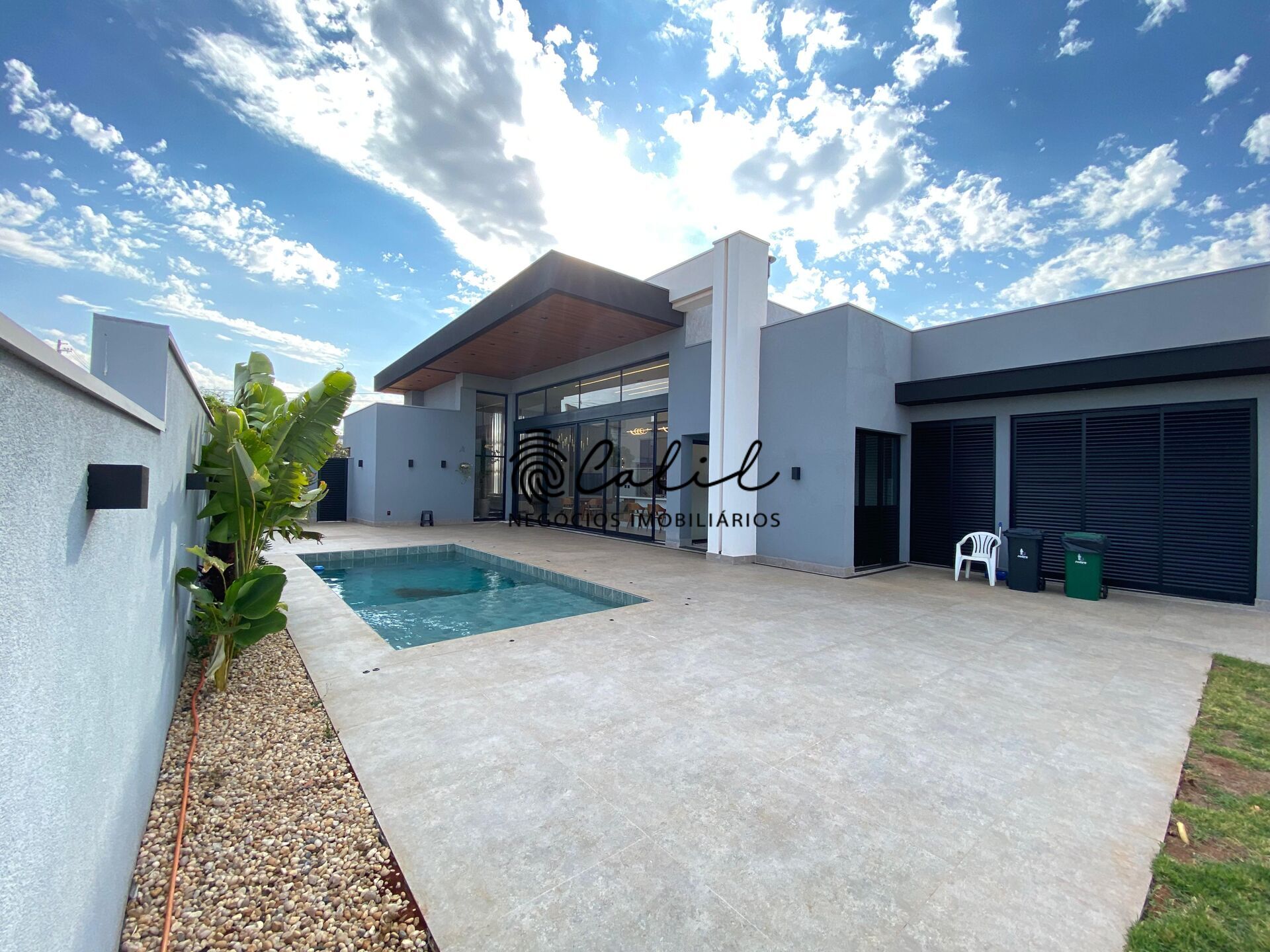 Casa, 3 quartos, 279 m² - Foto 36