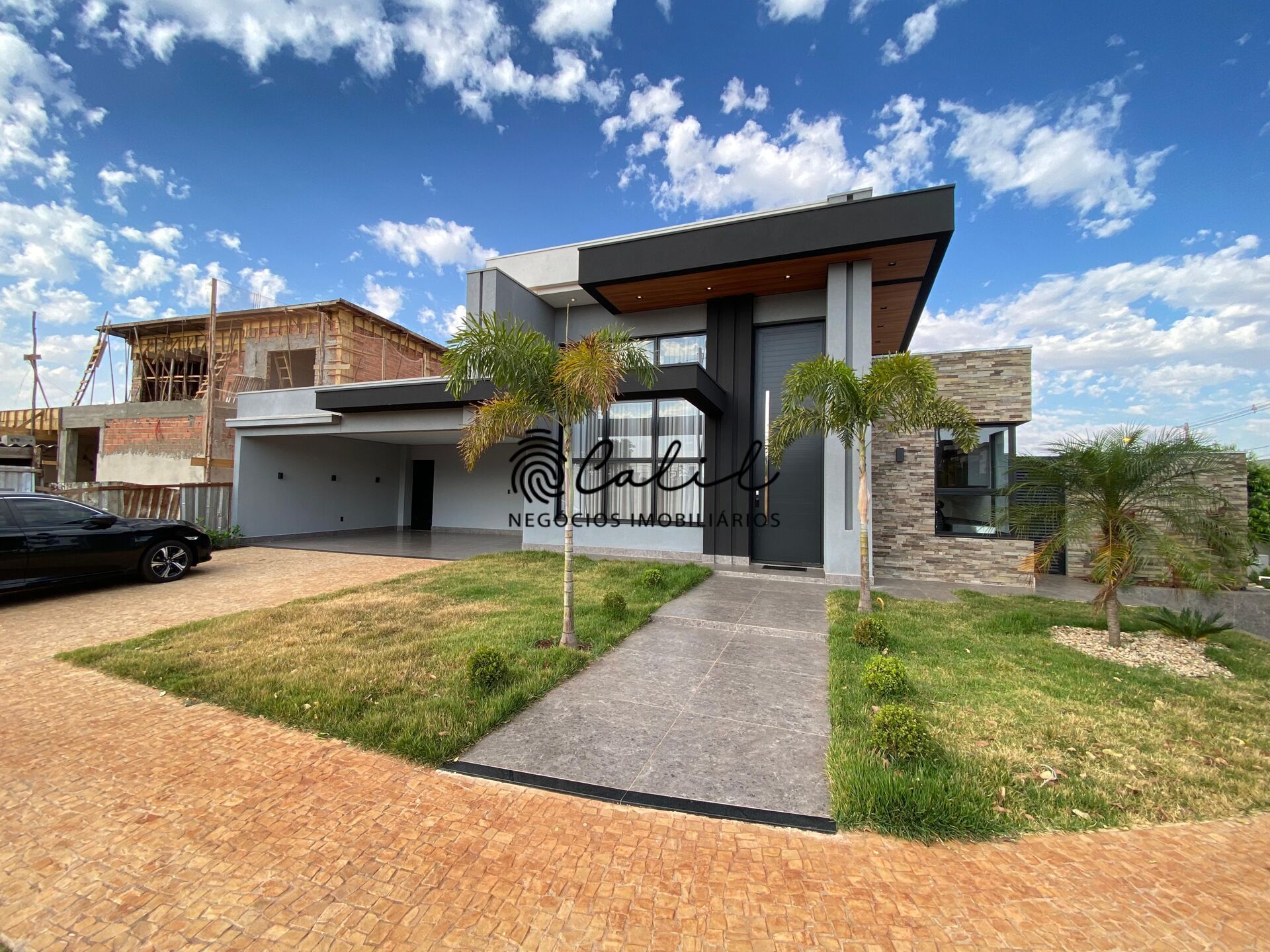 Casa, 3 quartos, 279 m² - Foto 1