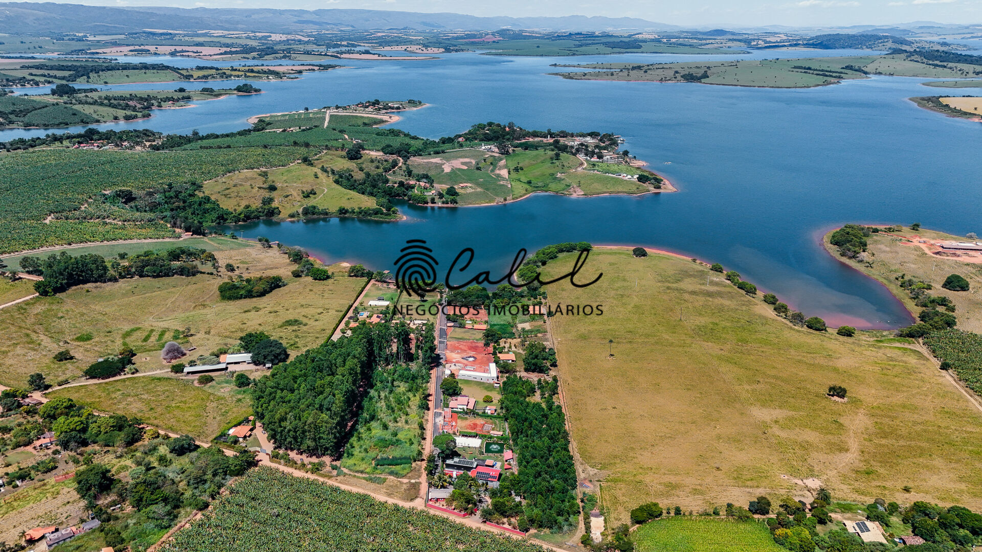 Chácara à venda com 5 quartos, 4000m² - Foto 17