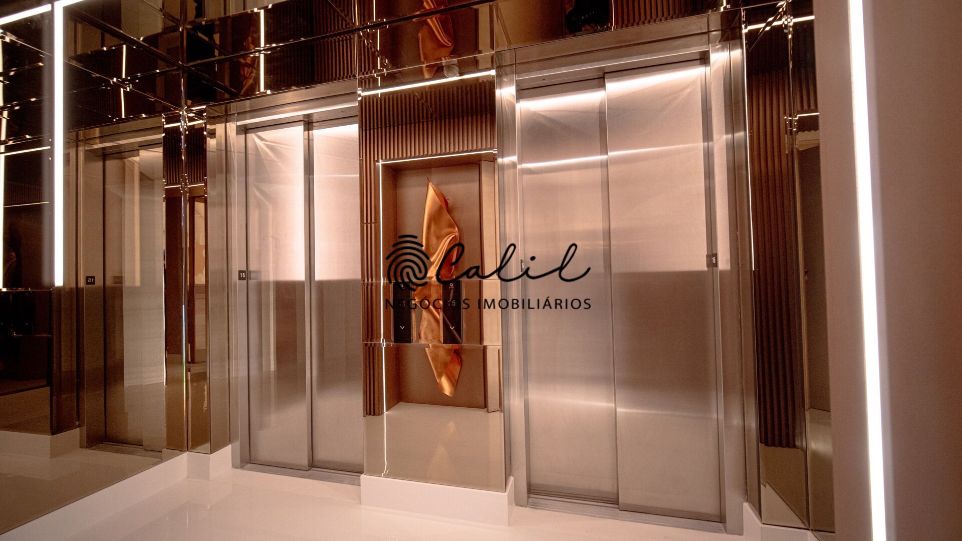 Cobertura, 3 quartos, 300 m² - Foto 2