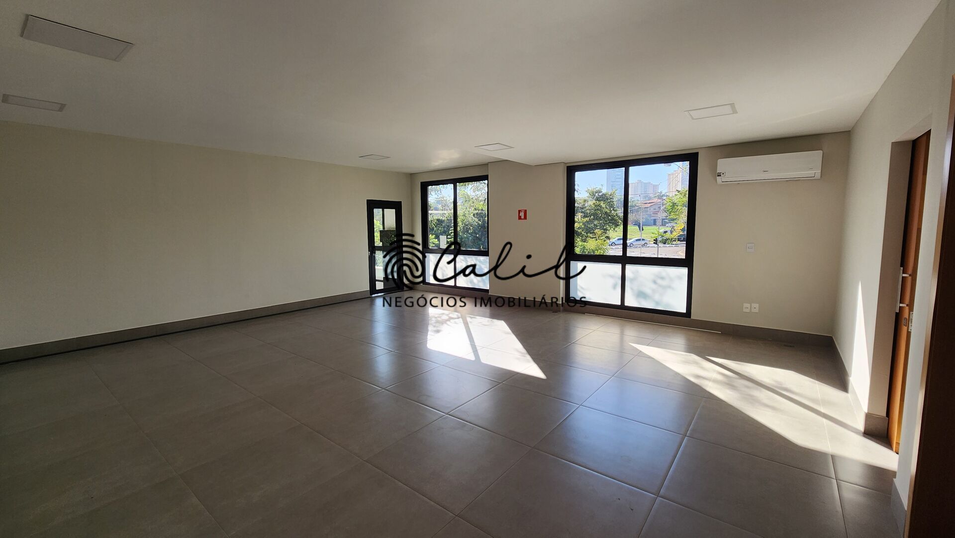 Prédio Inteiro para alugar, 232m² - Foto 18