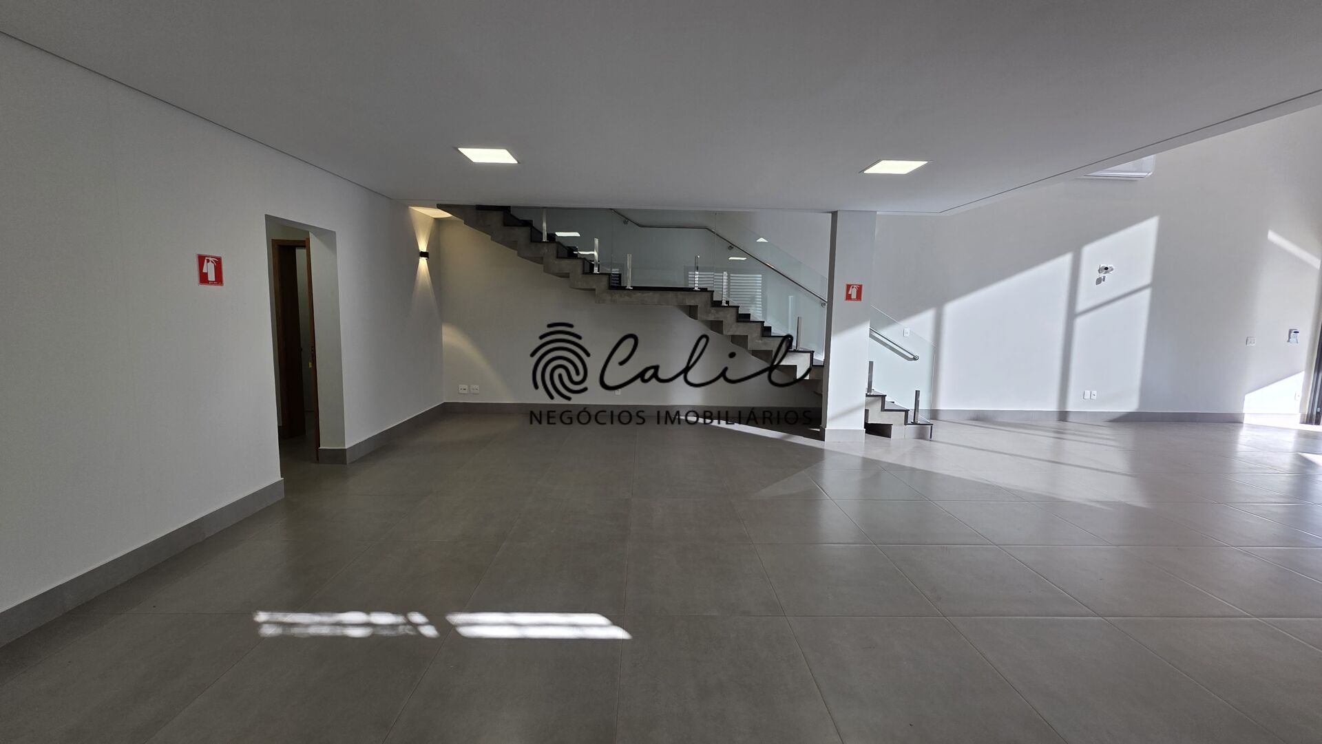 Prédio Inteiro para alugar, 232m² - Foto 9