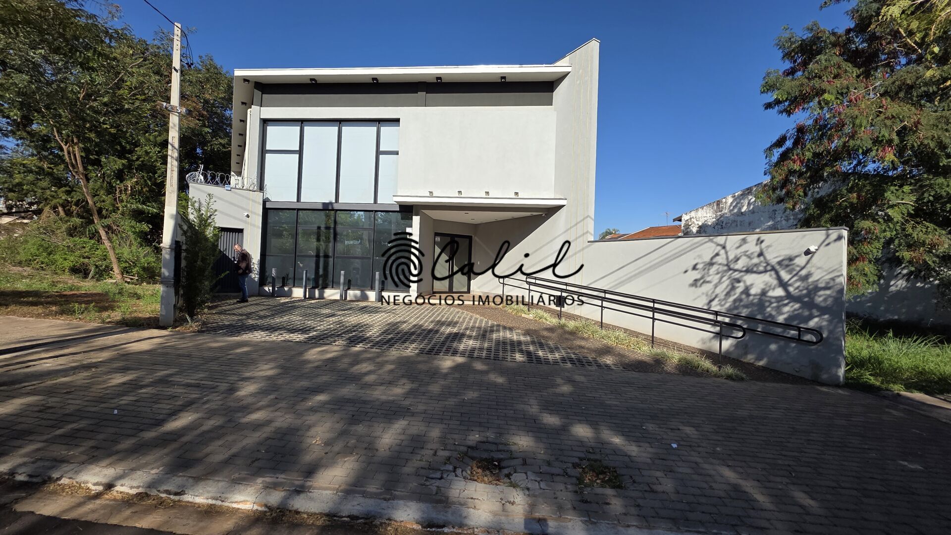 Prédio Inteiro para alugar, 232m² - Foto 2