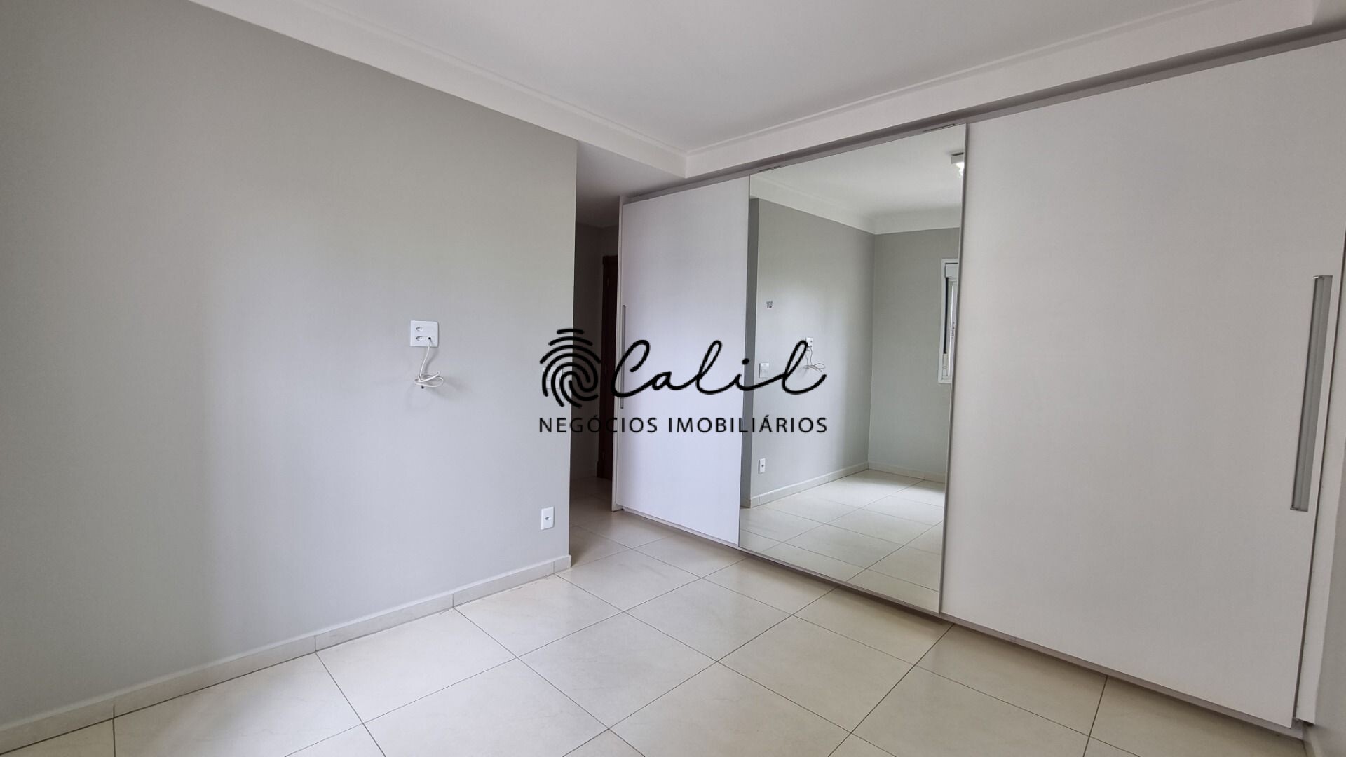 Apartamento à venda com 4 quartos, 281m² - Foto 13