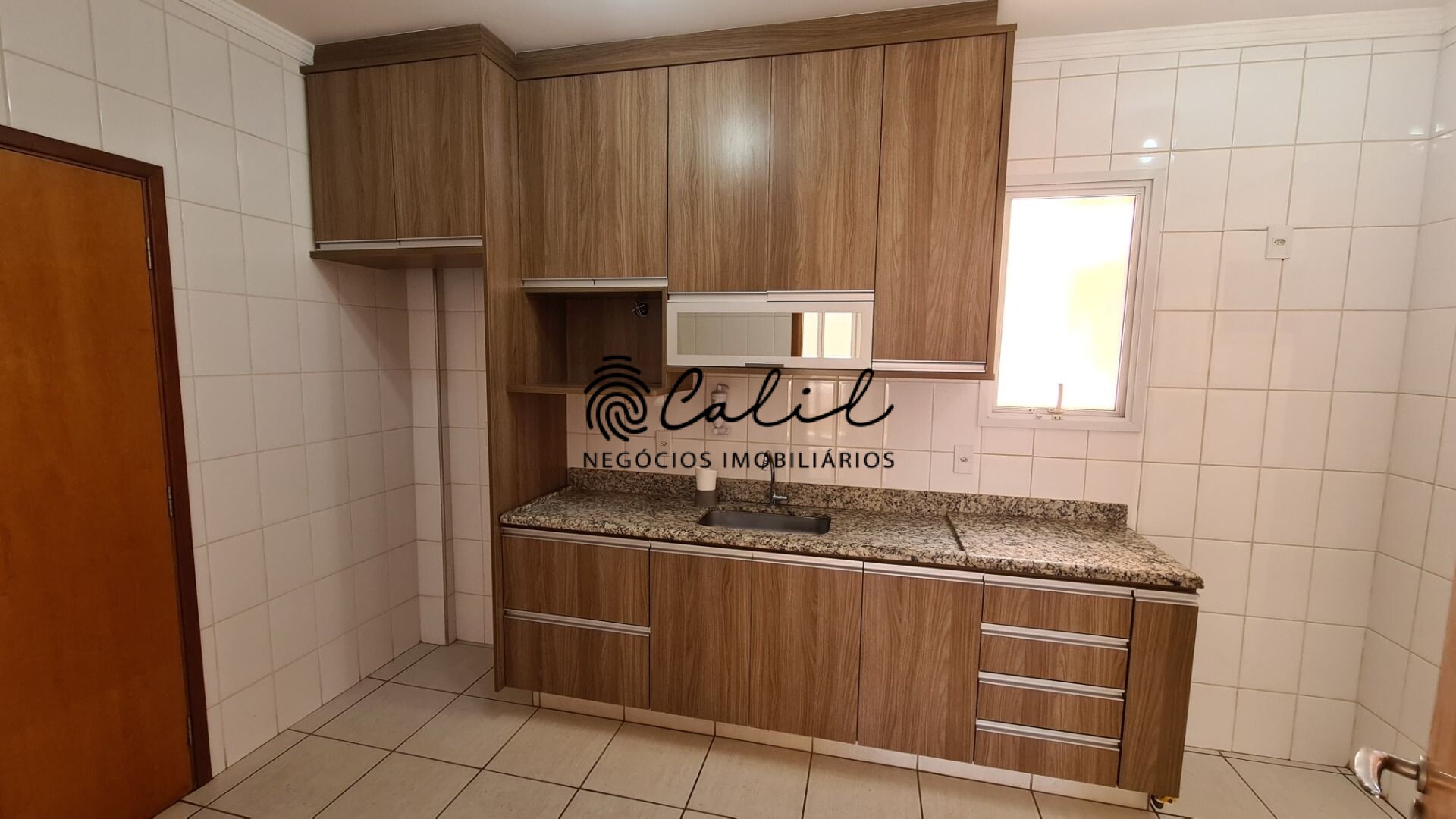 Apartamento à venda com 3 quartos, 104m² - Foto 7