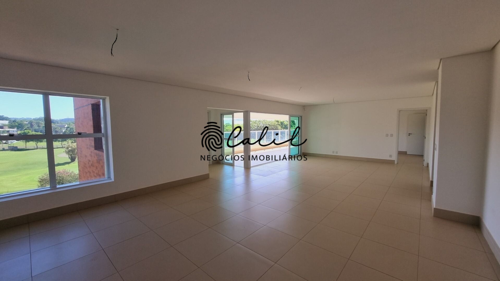 Apartamento à venda com 4 quartos, 381m² - Foto 3