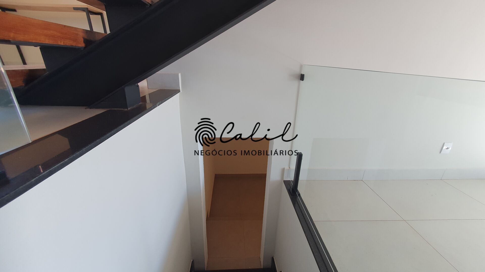 Casa de Condomínio à venda com 3 quartos, 402m² - Foto 8