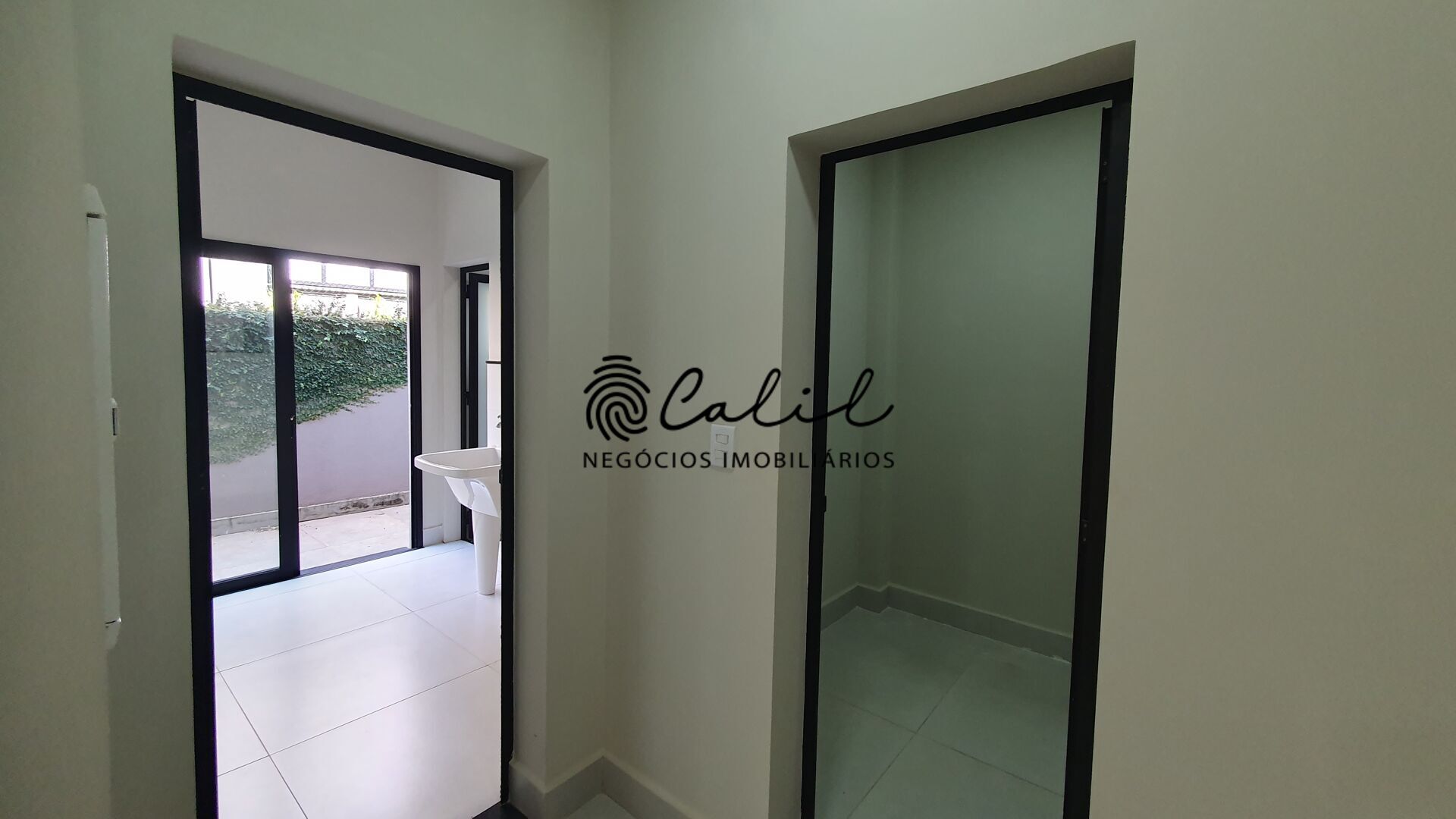 Casa de Condomínio à venda com 3 quartos, 402m² - Foto 13