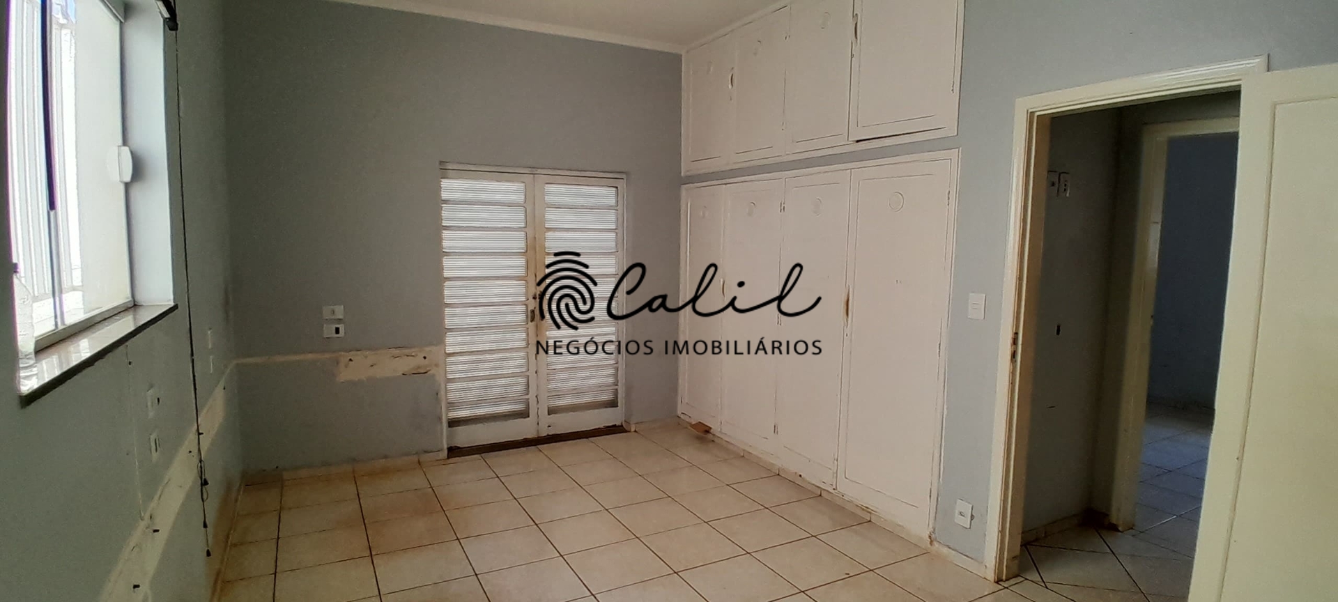 Casa à venda com 8 quartos, 280m² - Foto 12