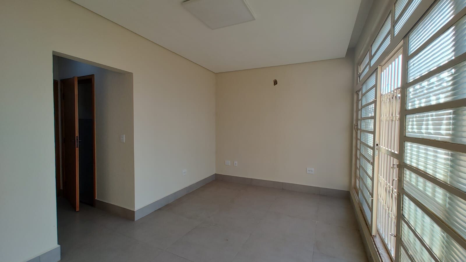 Casa, 1 quarto, 345 m² - Foto 9