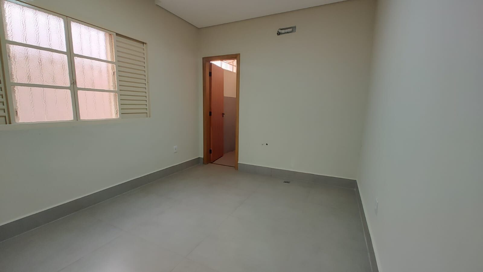 Casa, 1 quarto, 345 m² - Foto 17