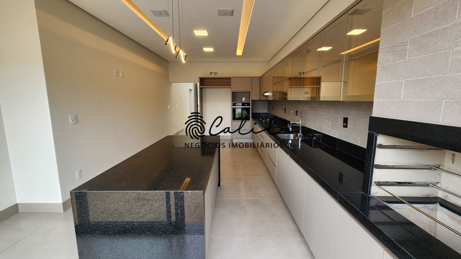 Casa de Condomínio para alugar com 3 quartos, 149m² - Foto 7