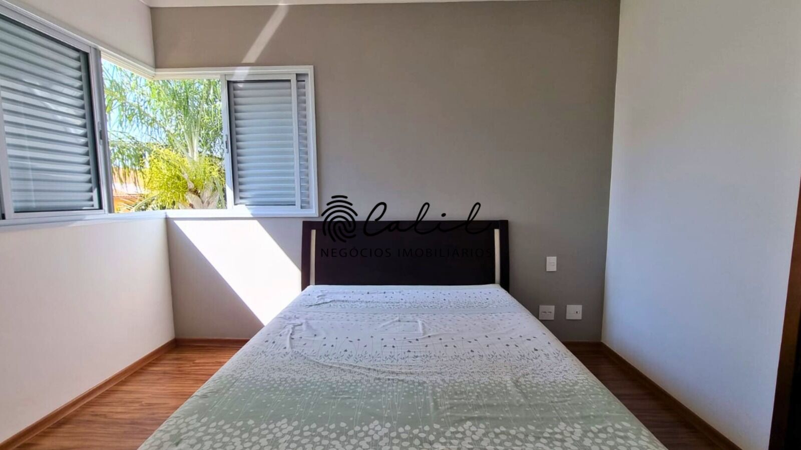 Casa de Condomínio à venda com 4 quartos, 420m² - Foto 16