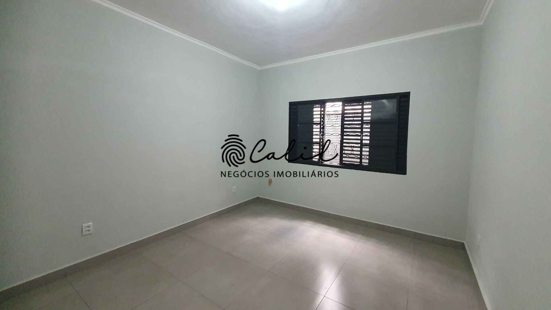 Casa à venda com 4 quartos, 240m² - Foto 34