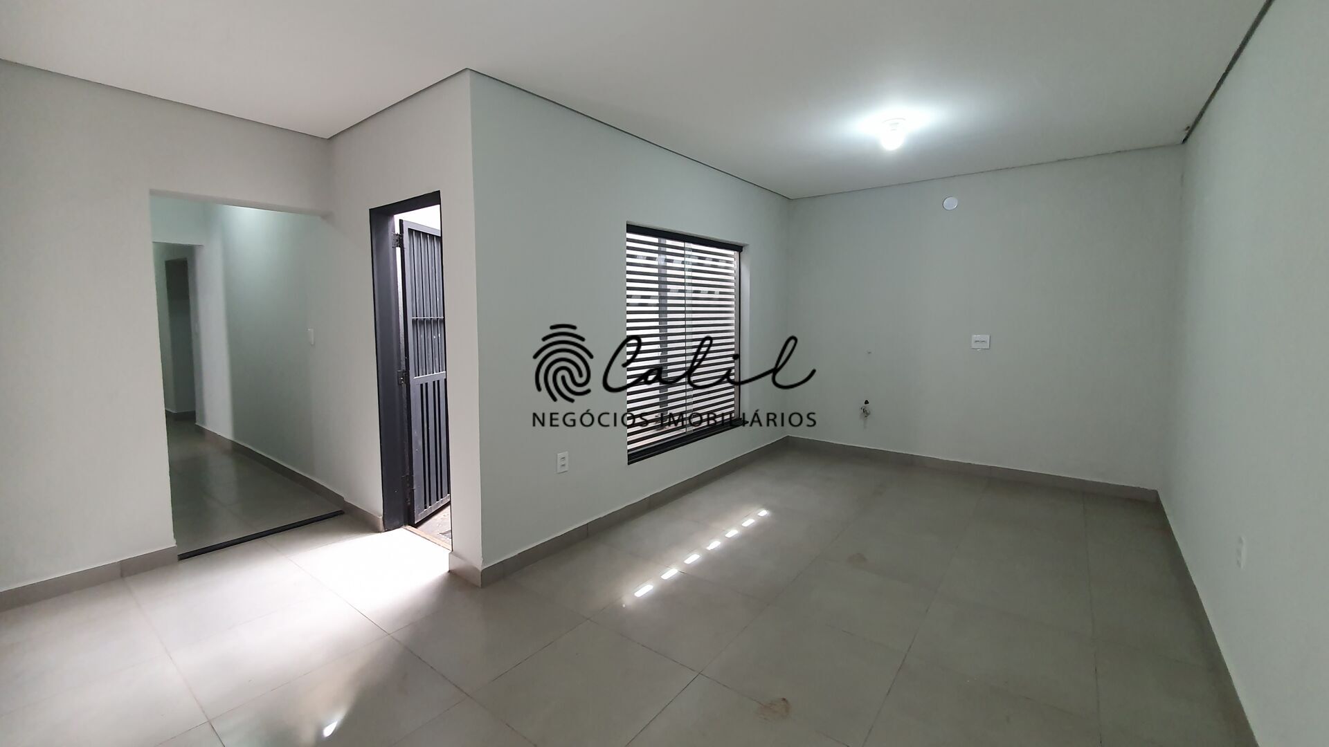 Casa à venda com 4 quartos, 240m² - Foto 25