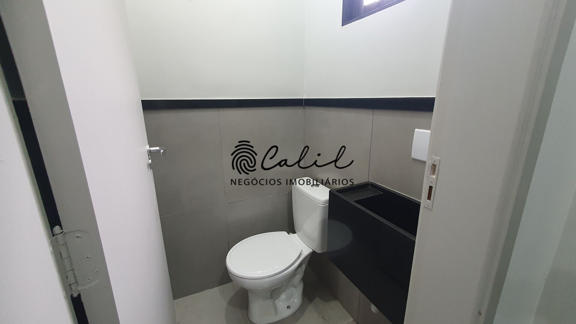 Casa à venda com 4 quartos, 240m² - Foto 5