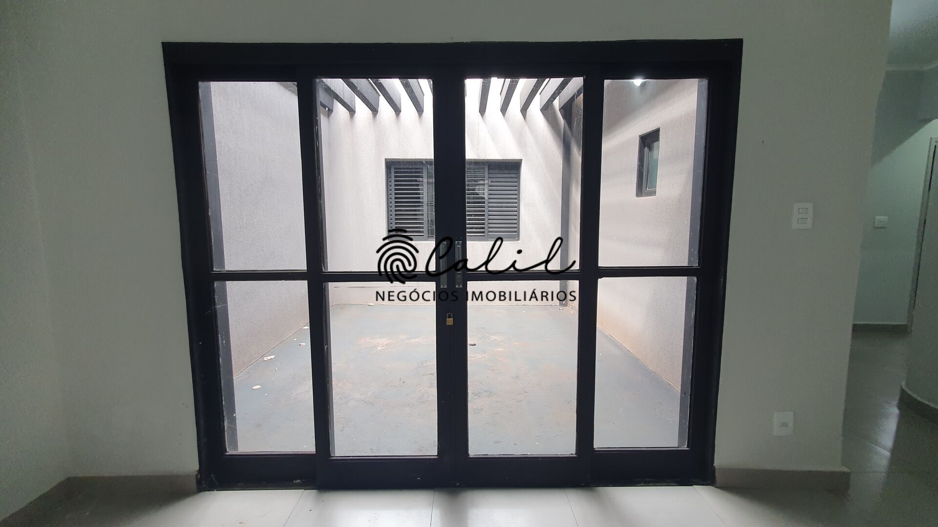 Casa à venda com 4 quartos, 240m² - Foto 12