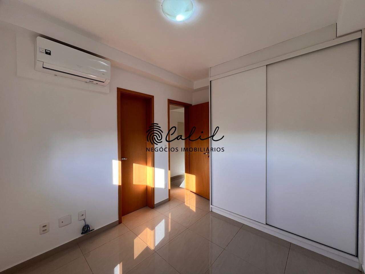 Apartamento para alugar com 2 quartos, 90m² - Foto 15