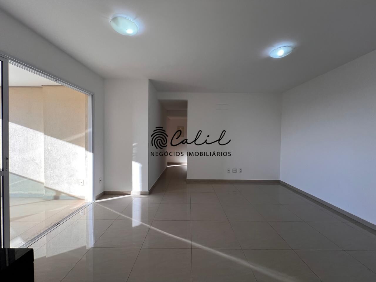 Apartamento para alugar com 2 quartos, 90m² - Foto 17