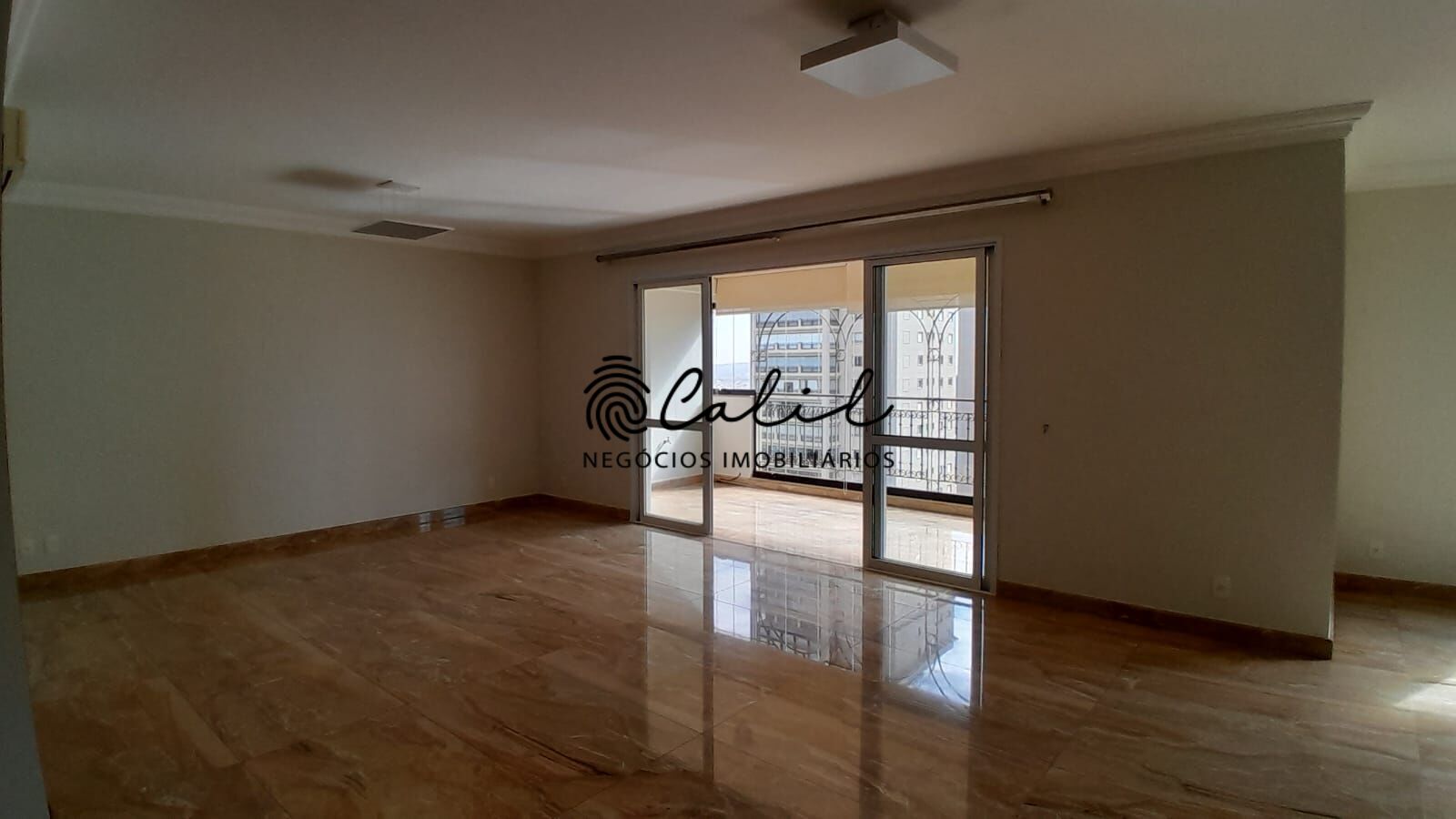 Apartamento à venda com 3 quartos, 217m² - Foto 6