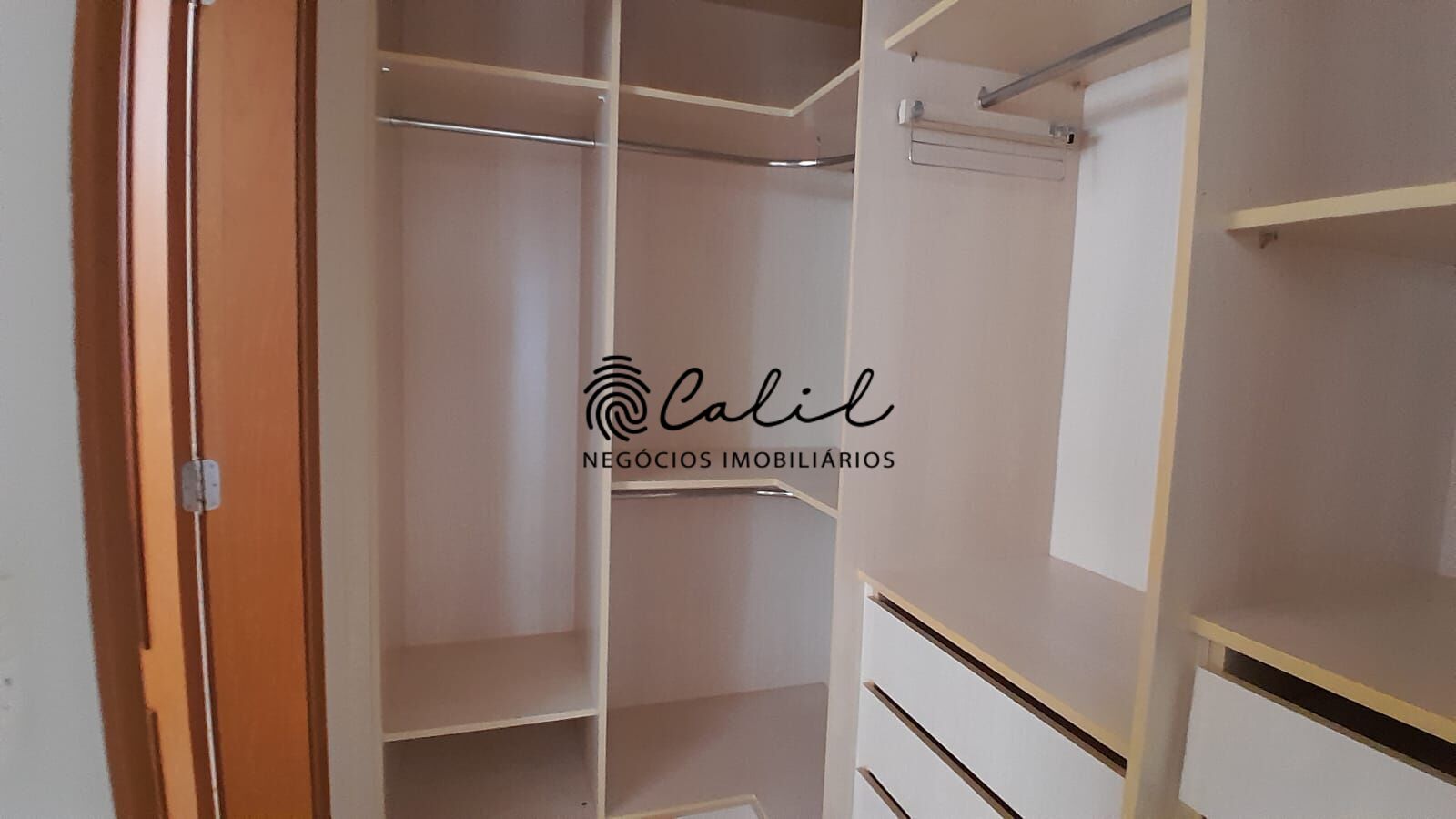 Apartamento à venda com 3 quartos, 217m² - Foto 19