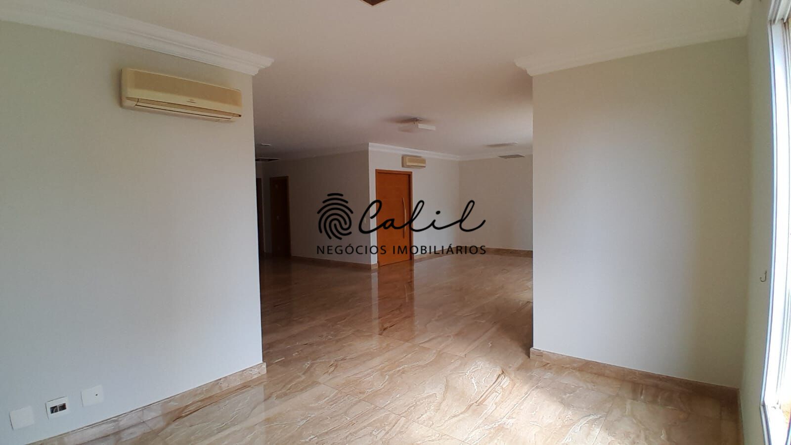 Apartamento à venda com 3 quartos, 217m² - Foto 8