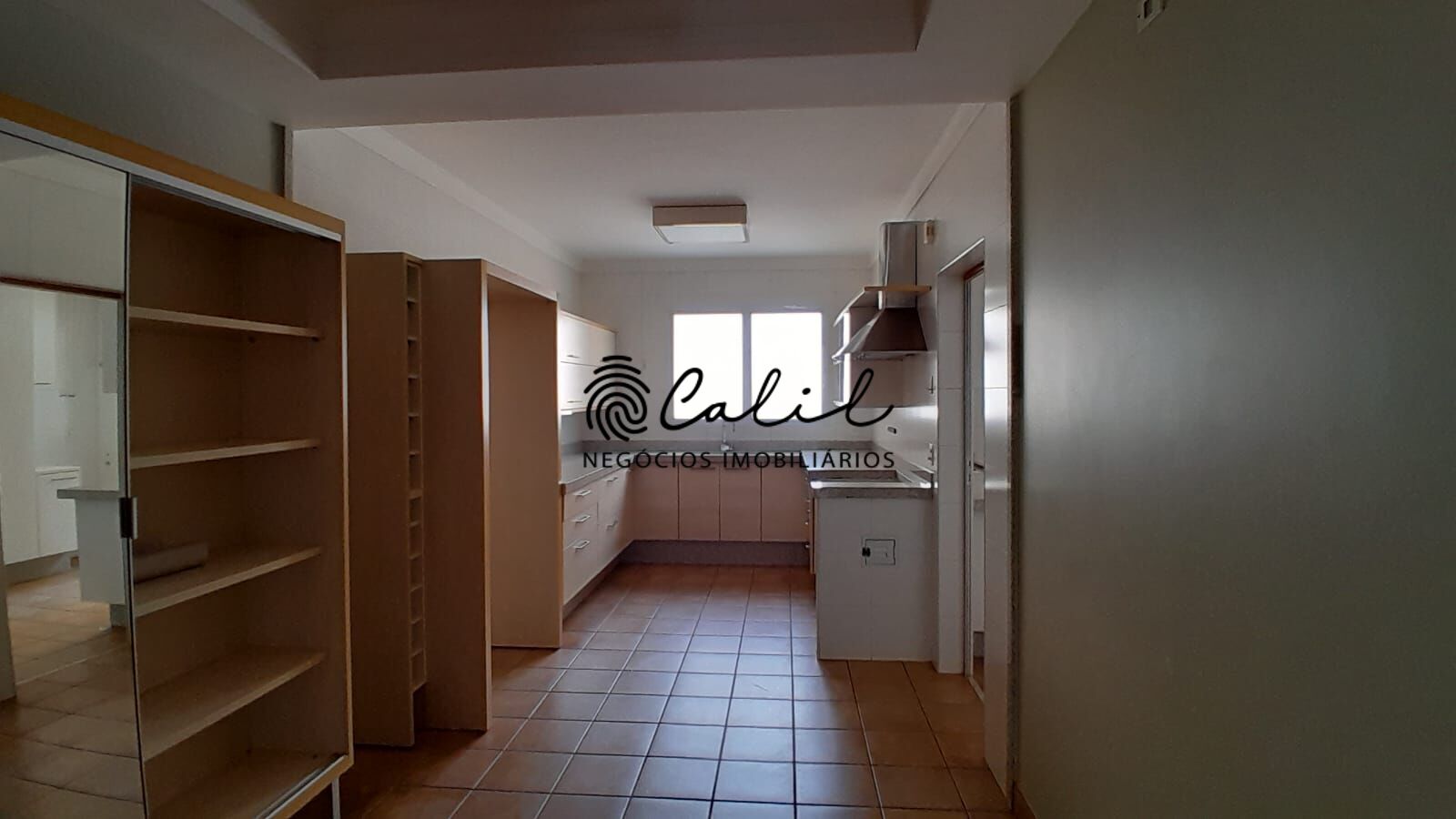 Apartamento à venda com 3 quartos, 217m² - Foto 17