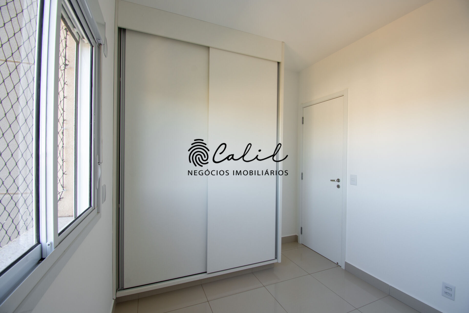 Apartamento para alugar com 3 quartos, 93m² - Foto 13