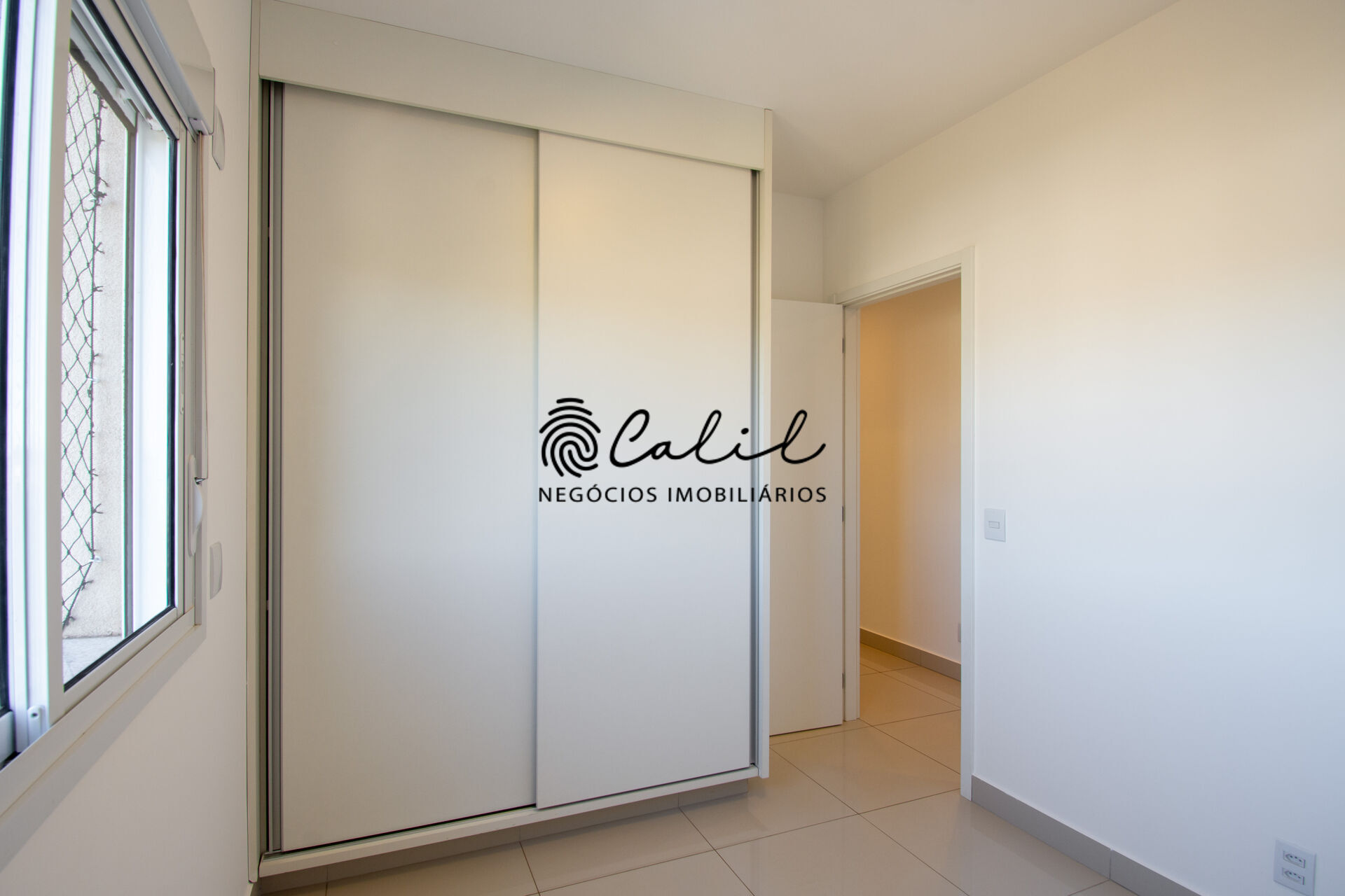 Apartamento para alugar com 3 quartos, 93m² - Foto 12