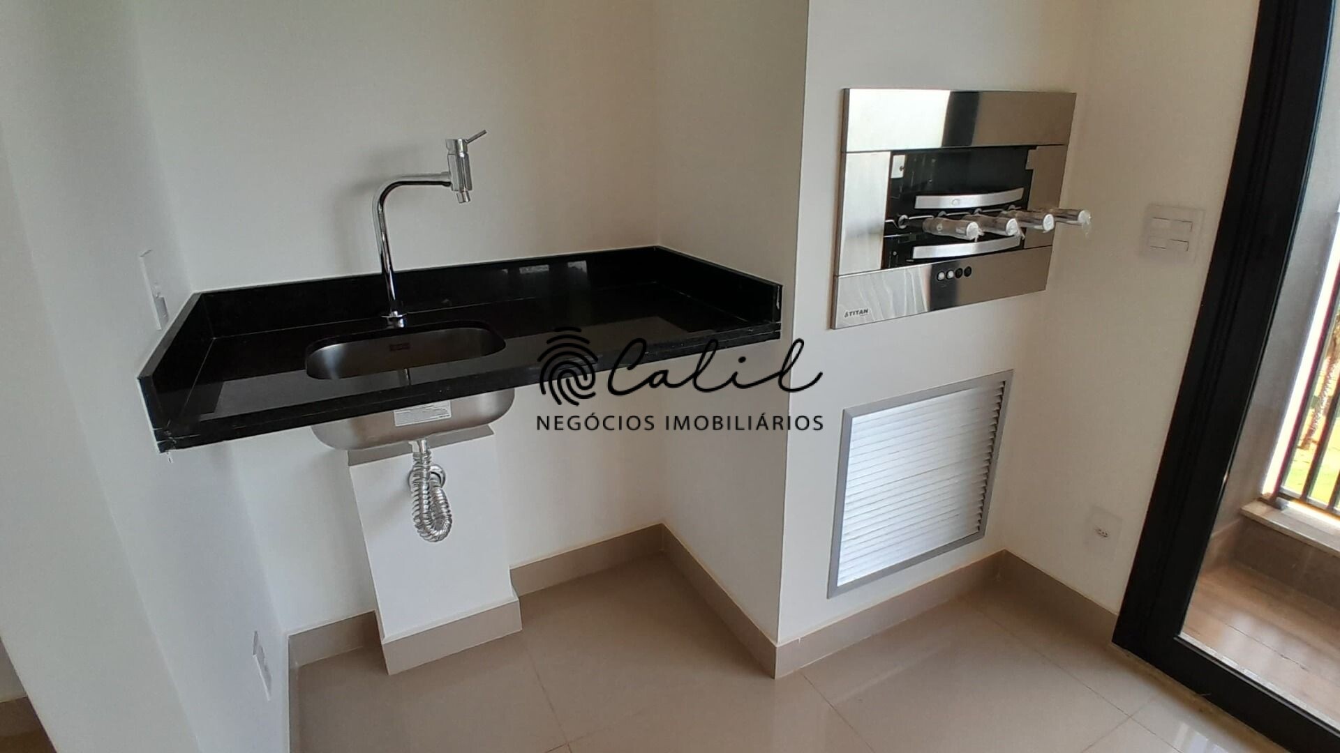 Apartamento à venda com 4 quartos, 135m² - Foto 8