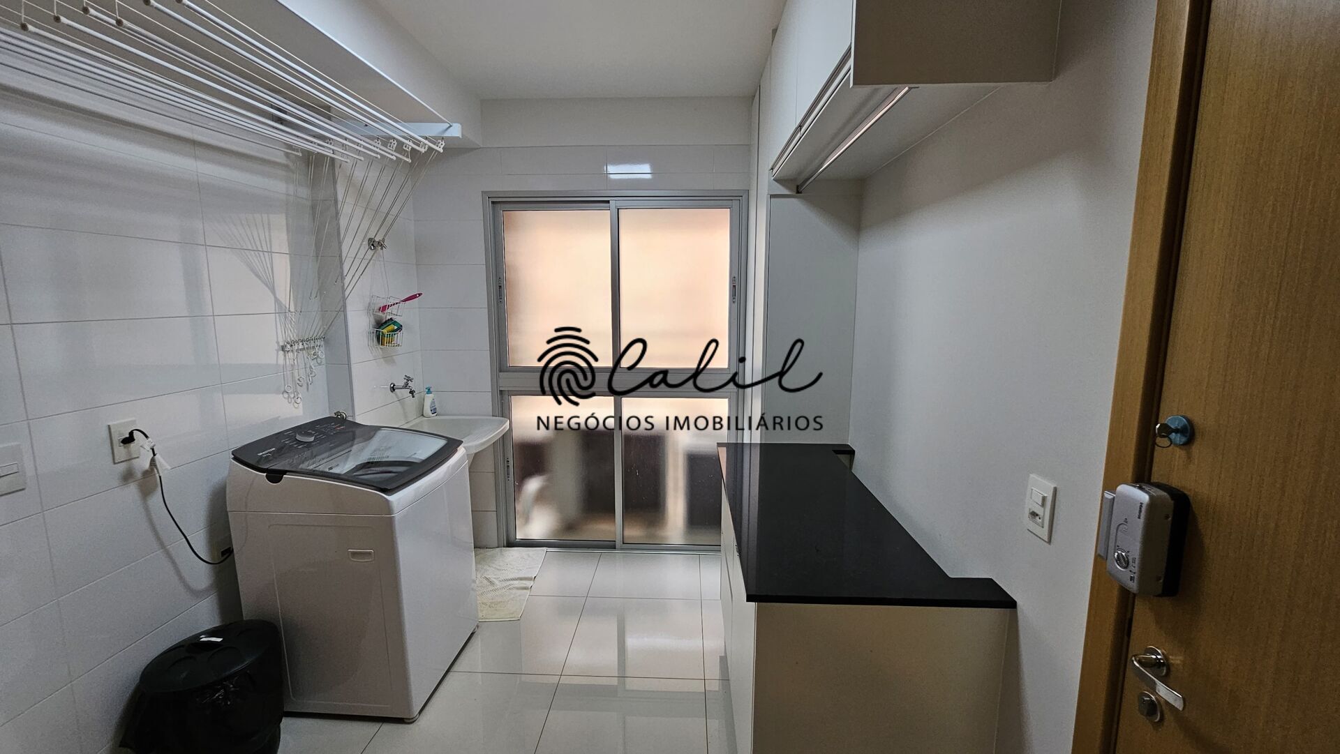 Apartamento para alugar com 3 quartos, 246m² - Foto 45