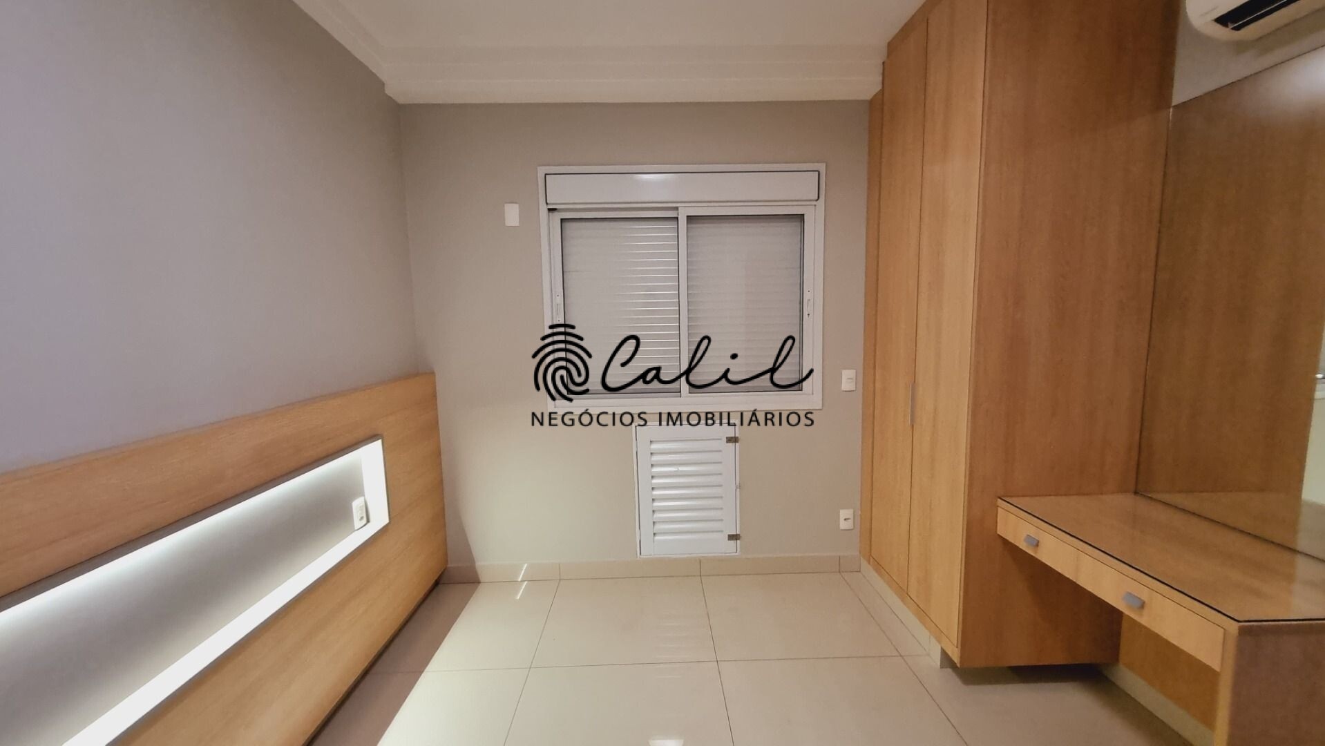 Apartamento à venda com 4 quartos, 195m² - Foto 13