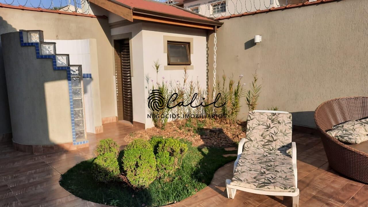 Casa para alugar com 4 quartos, 398m² - Foto 23